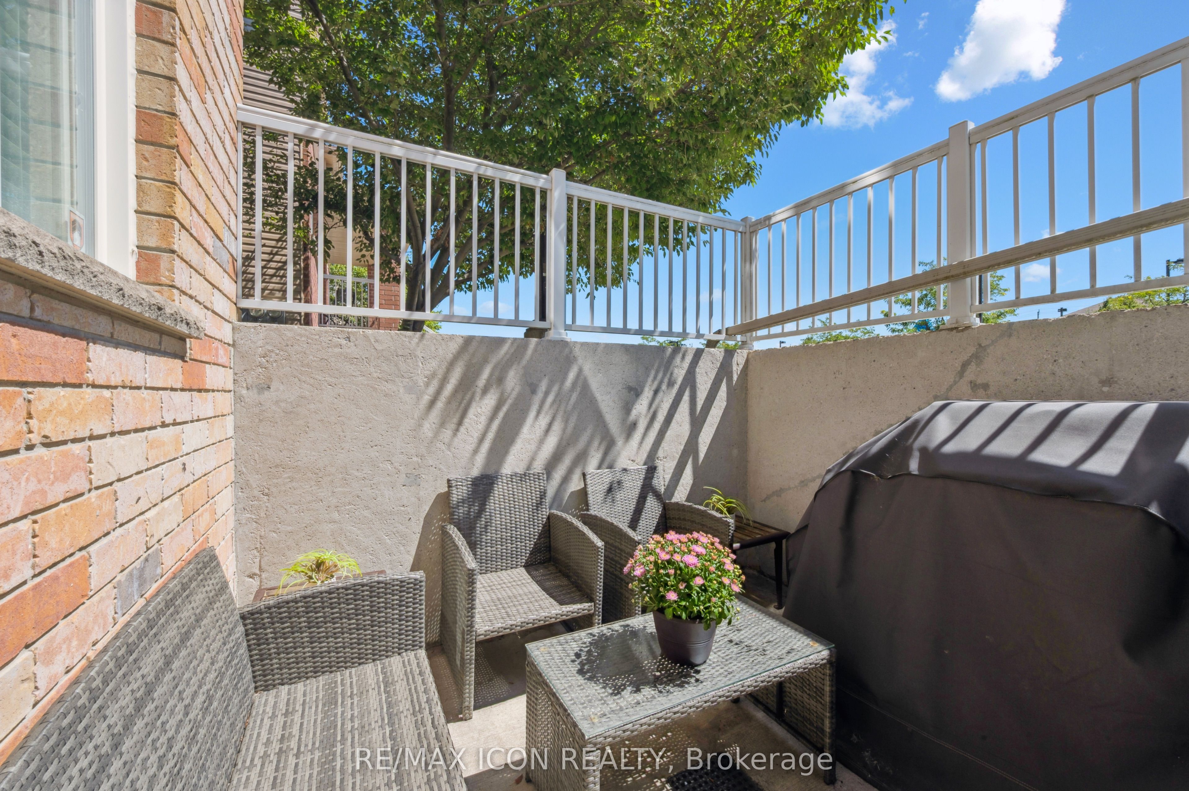 50 Howe Drive 9D, Kitchener, ON N2E 0A3 photo 4