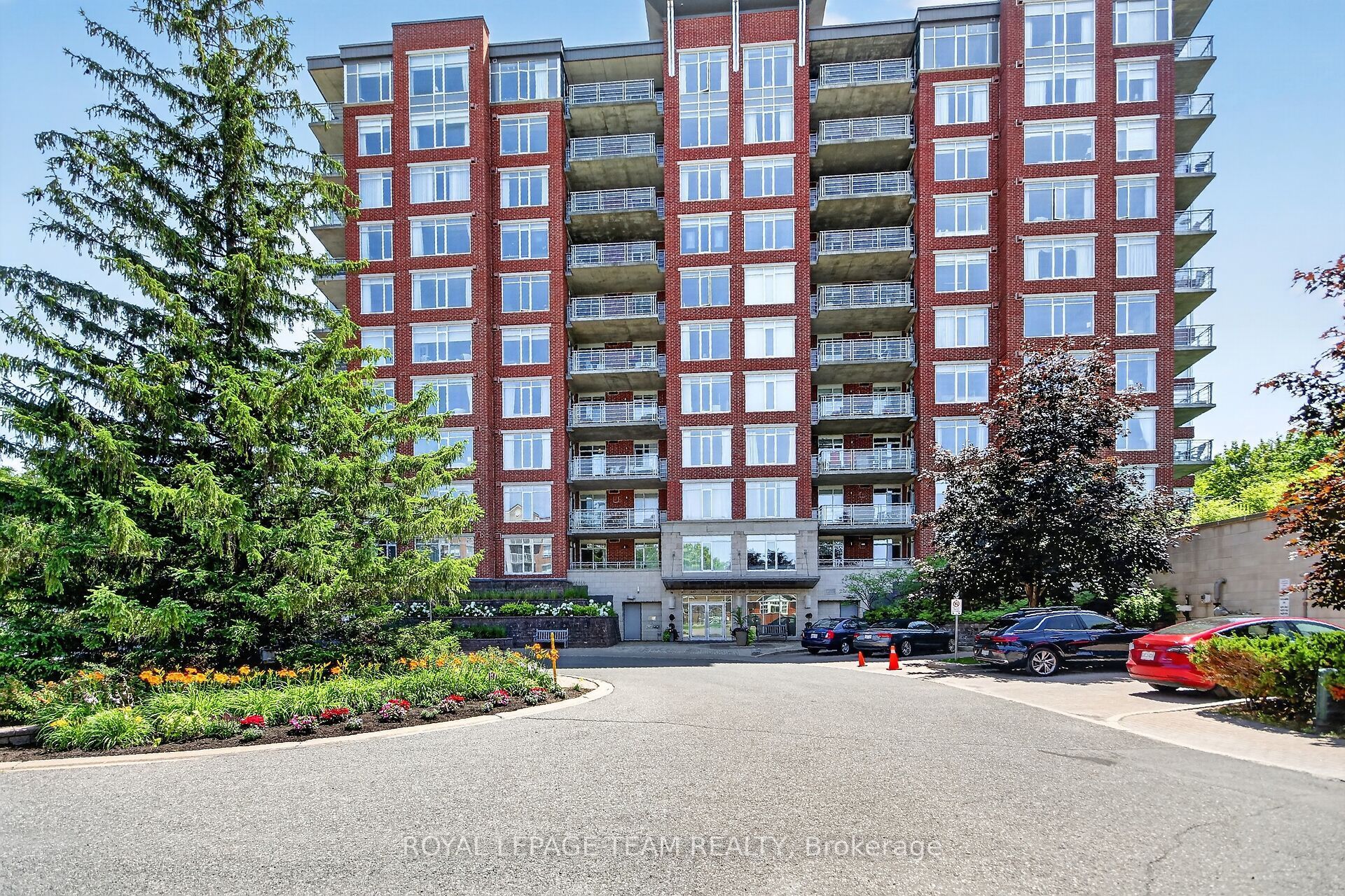 136 Darlington Private 406, Hunt Club - Windsor Park Village and Area, ON K1V 0X6 photo 3
