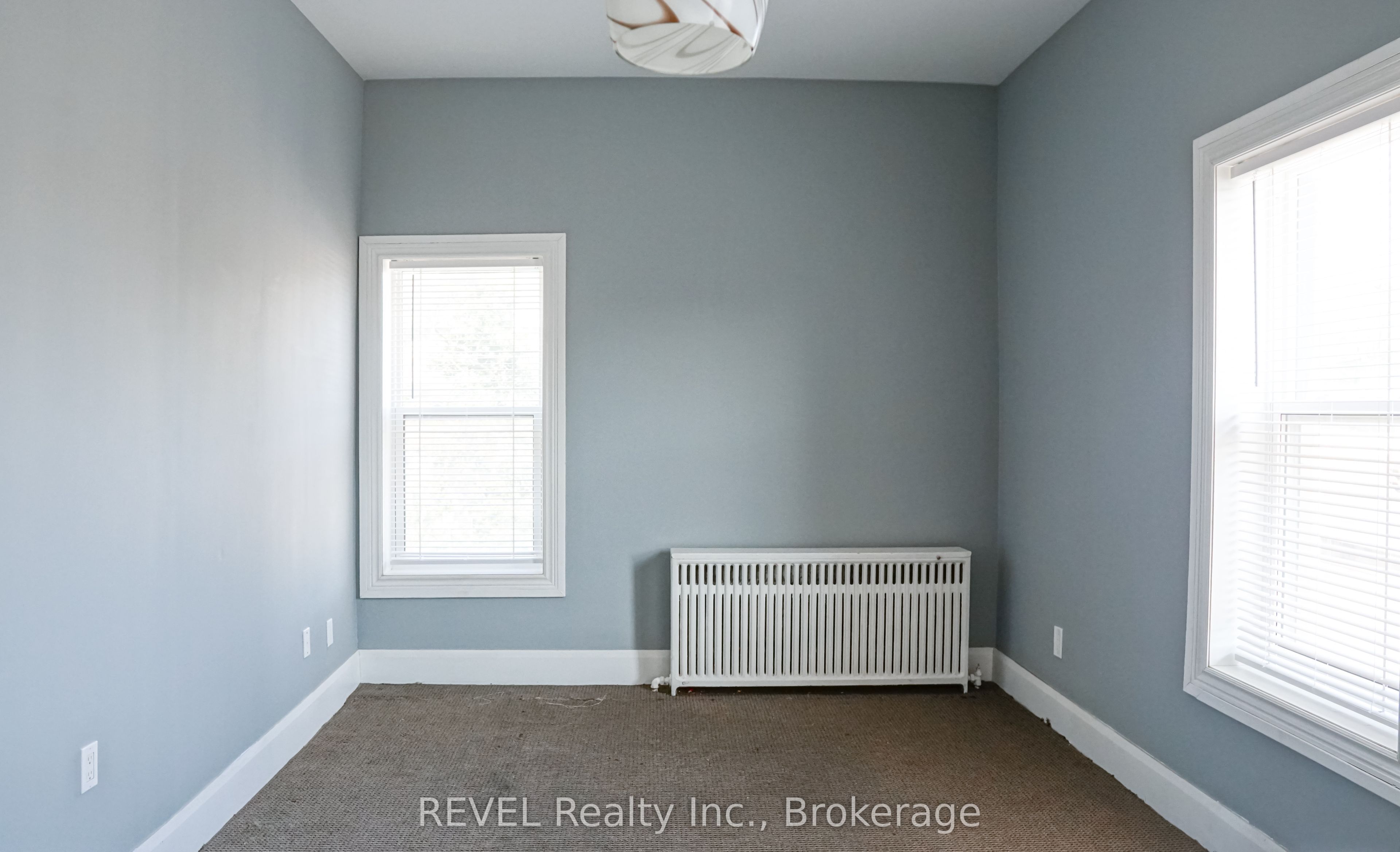 18 Clairmont Street 3, Thorold, ON L2V 1R1 photo 5
