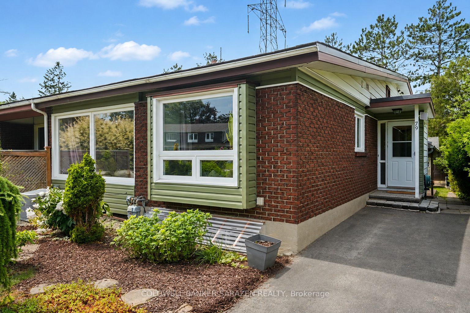 79 Woodfield Drive, Tanglewood - Grenfell Glen - Pineglen, ON K2G 0A1 photo 3