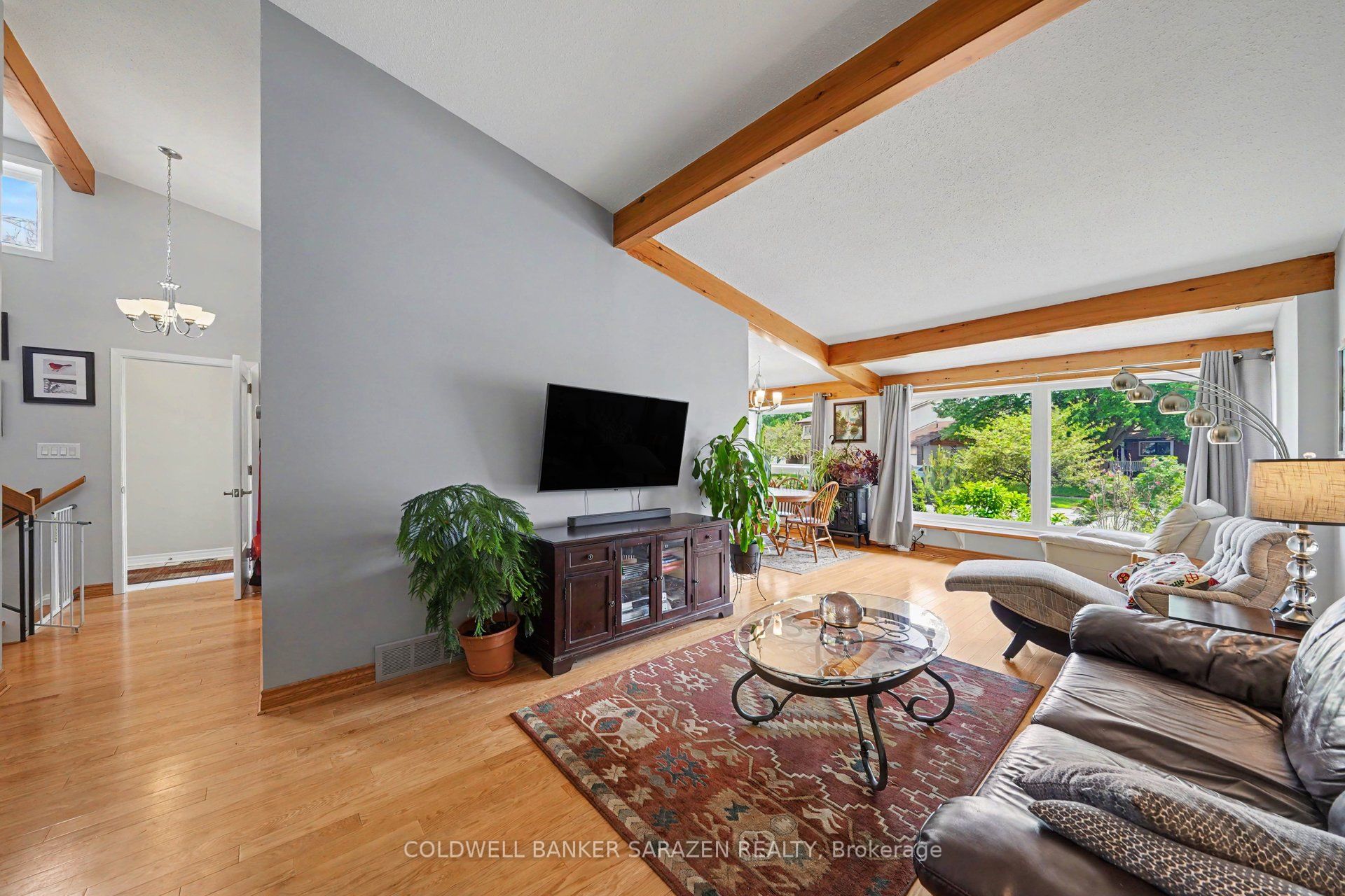 79 Woodfield Drive, Tanglewood - Grenfell Glen - Pineglen, ON K2G 0A1 photo 5