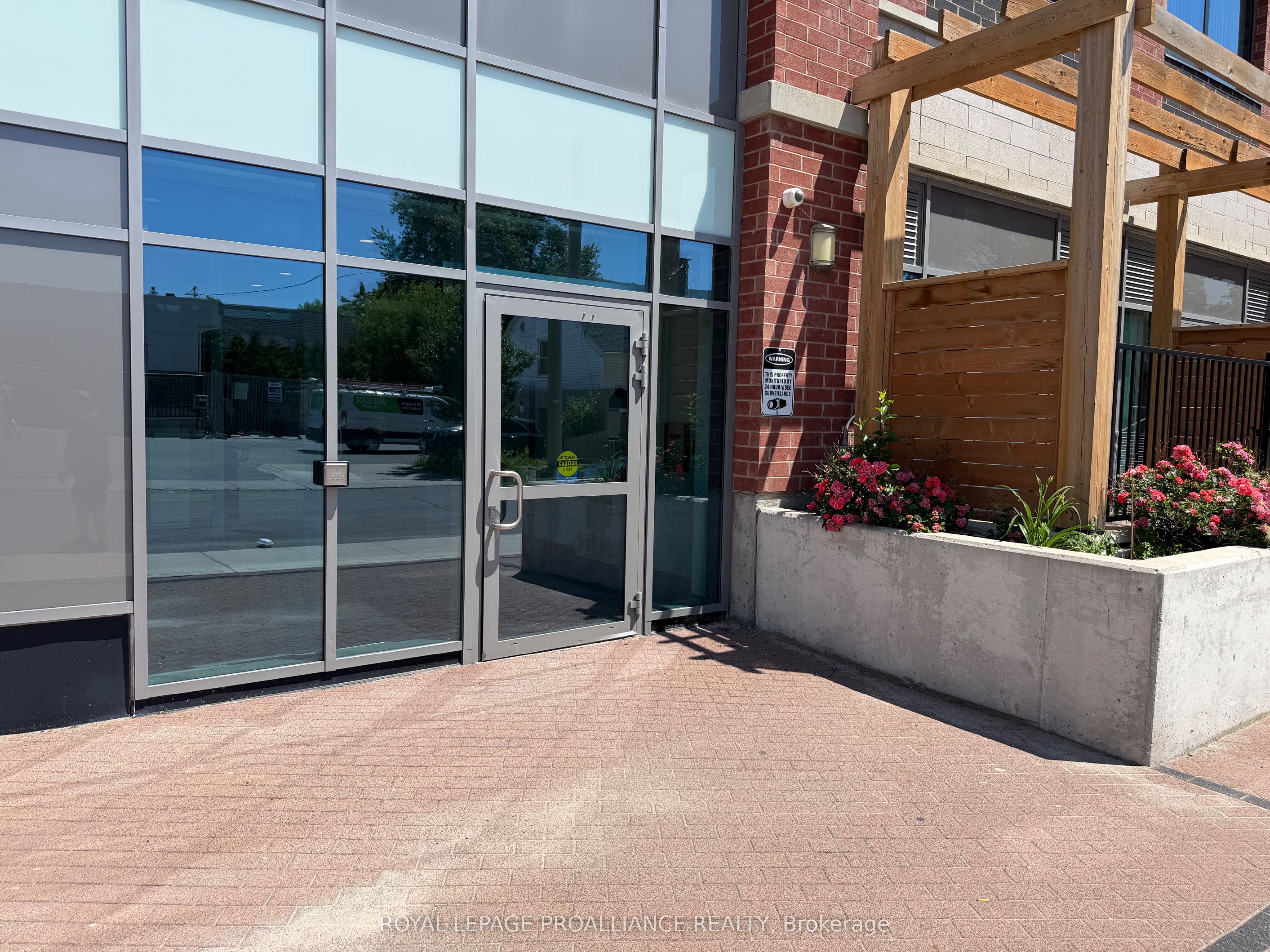 652 Princess Street 913, Kingston, ON K7L 1E5 photo 3