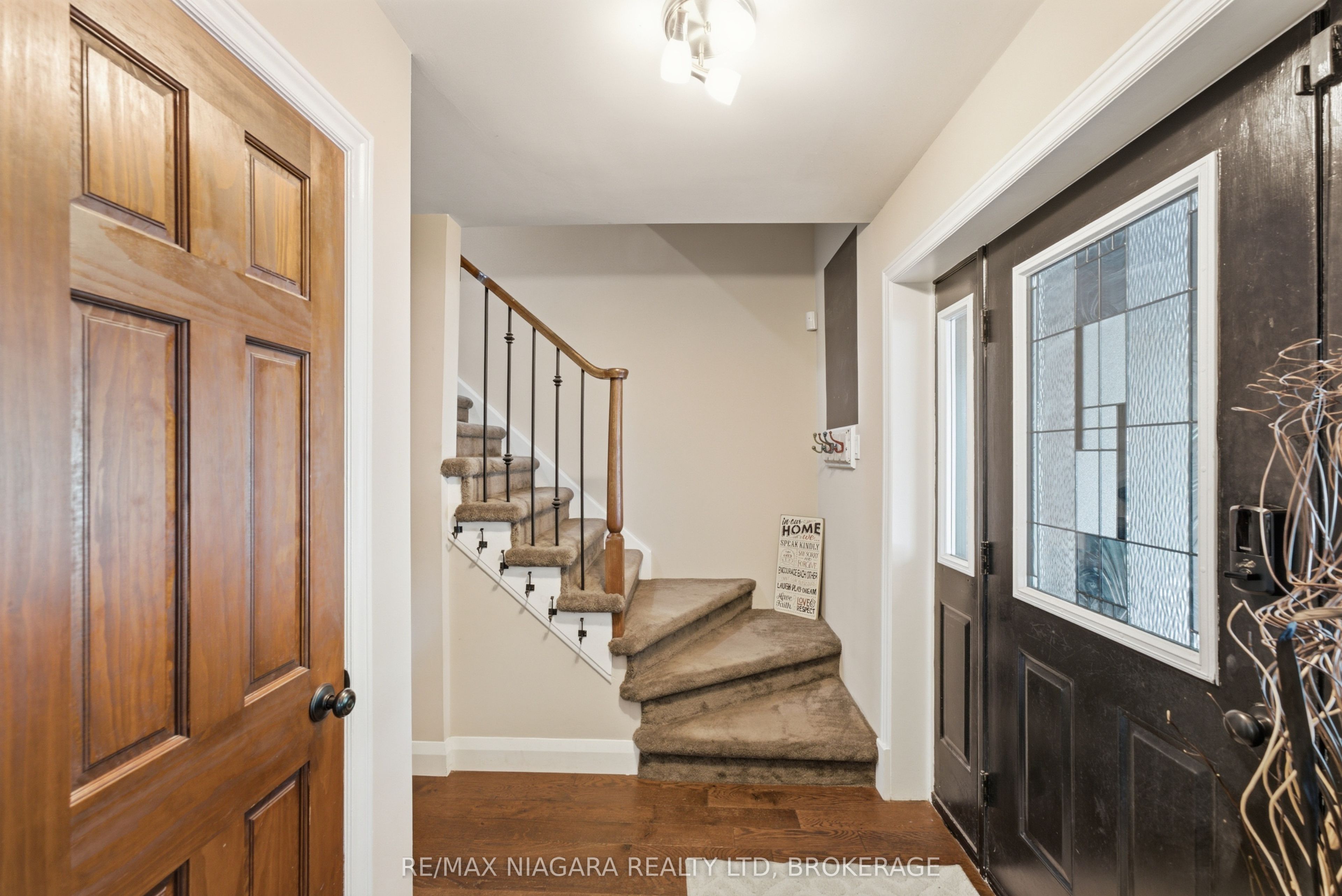 9 Beechnut Court, Pelham, ON L0S 1E2 photo 3