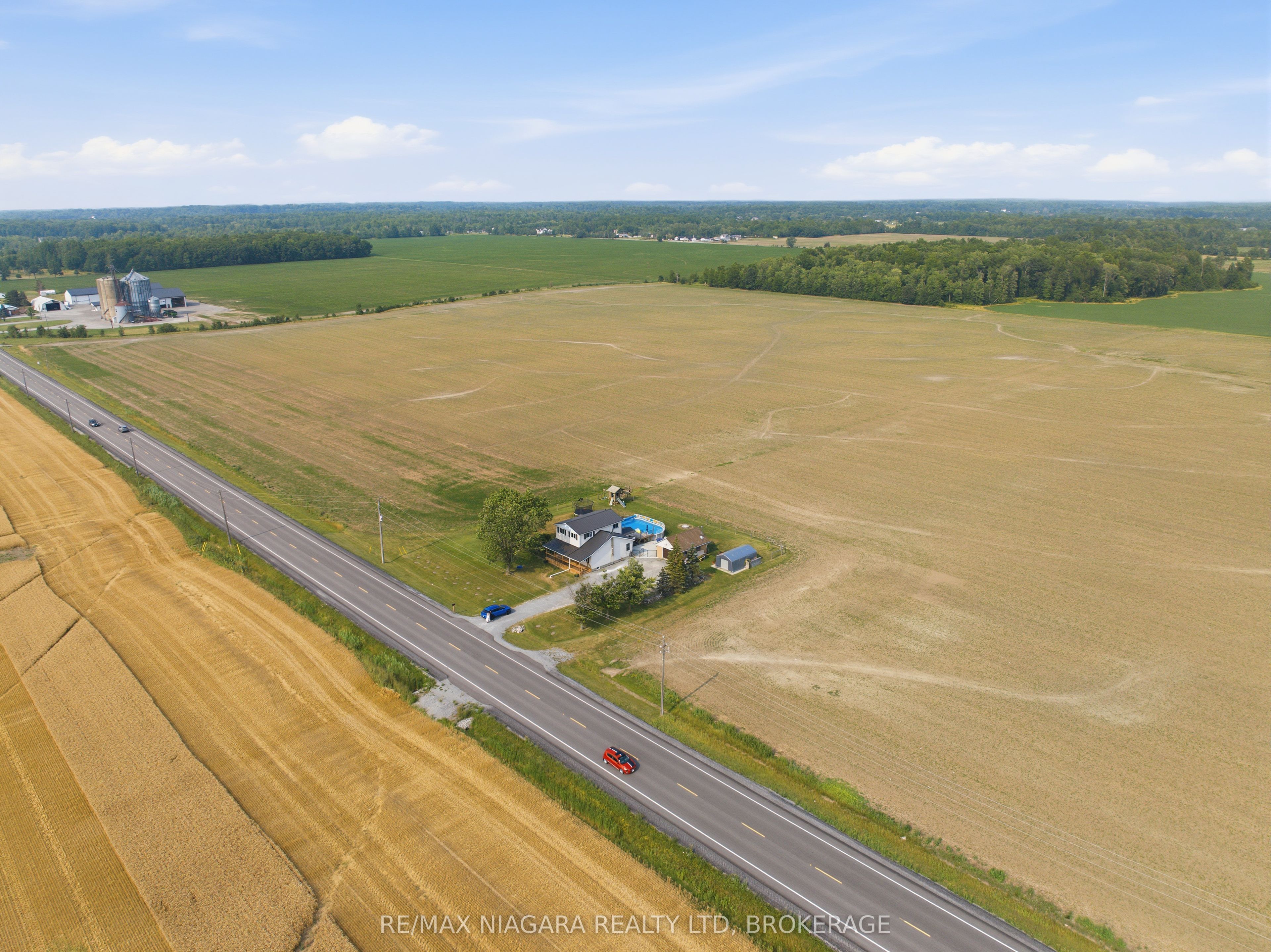 3353 Miller Road, Port Colborne, ON L3K 5V5 photo 2