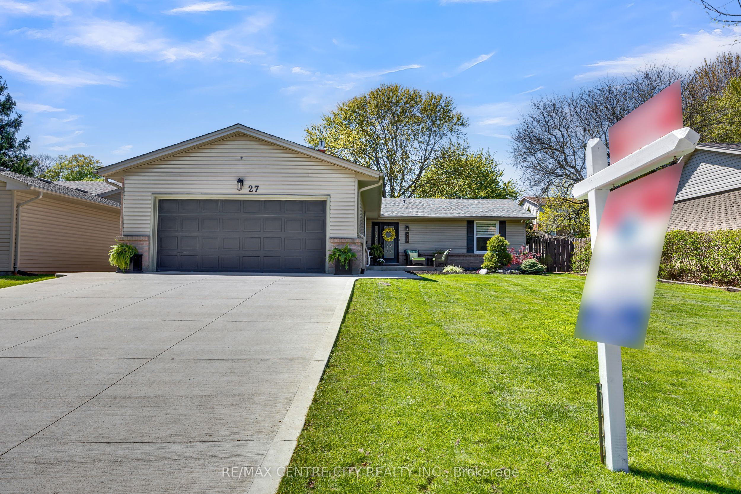 27 Bartlett Crescent, London South, ON N6K 1W3 photo 2