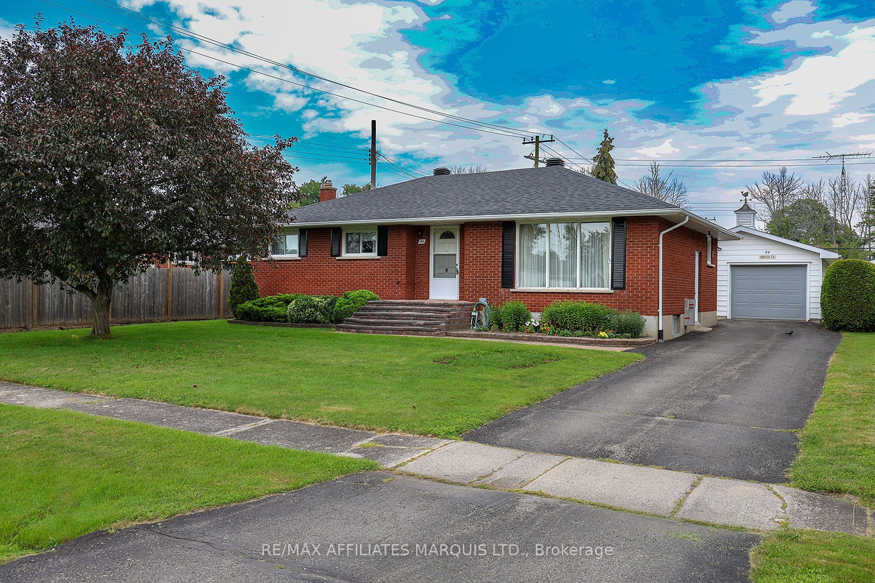 44 Broder Crescent, South Dundas, ON K0C 1X0 photo 2