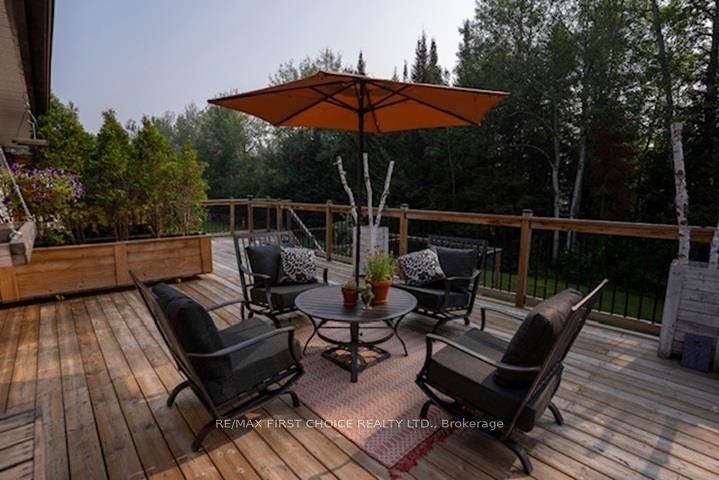 2060 Glenoah Avenue, Thunder Bay, ON P7K 1J1 photo 5