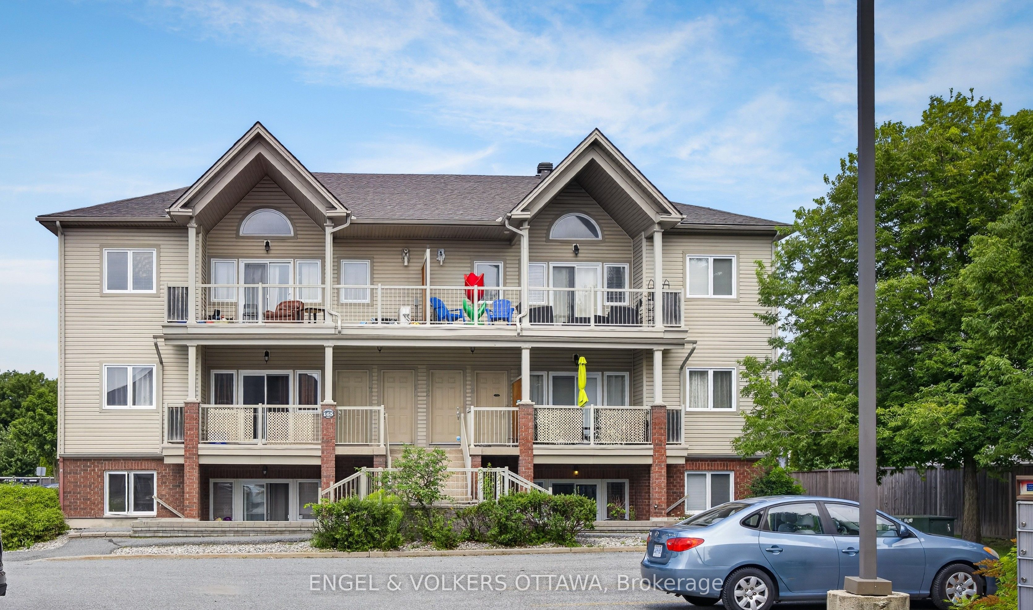 165 Waterbridge Drive 4, Barrhaven, ON K2G 7G3