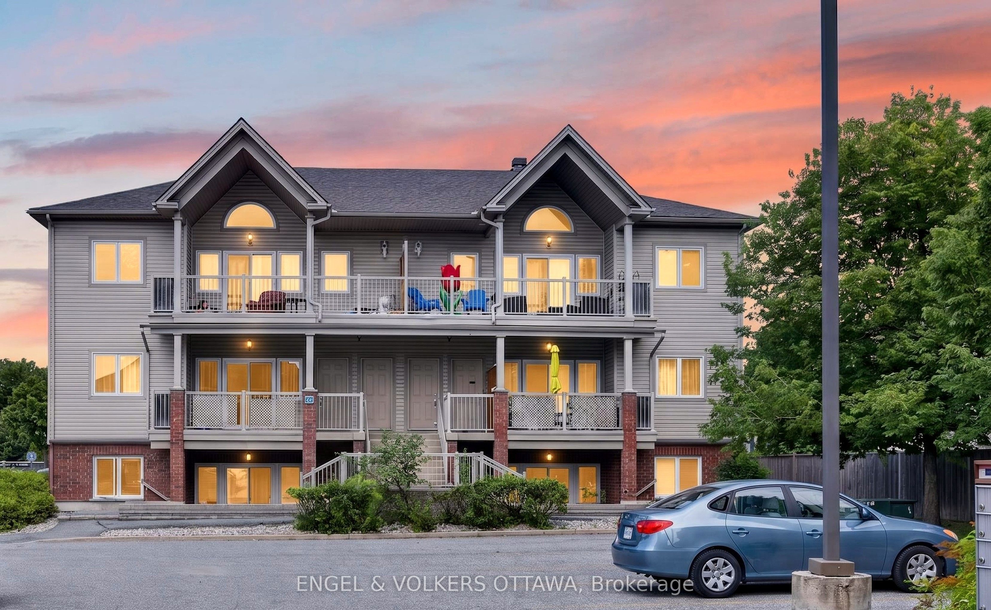 165 Waterbridge Drive 4, Barrhaven, ON K2G 7G3 photo 2