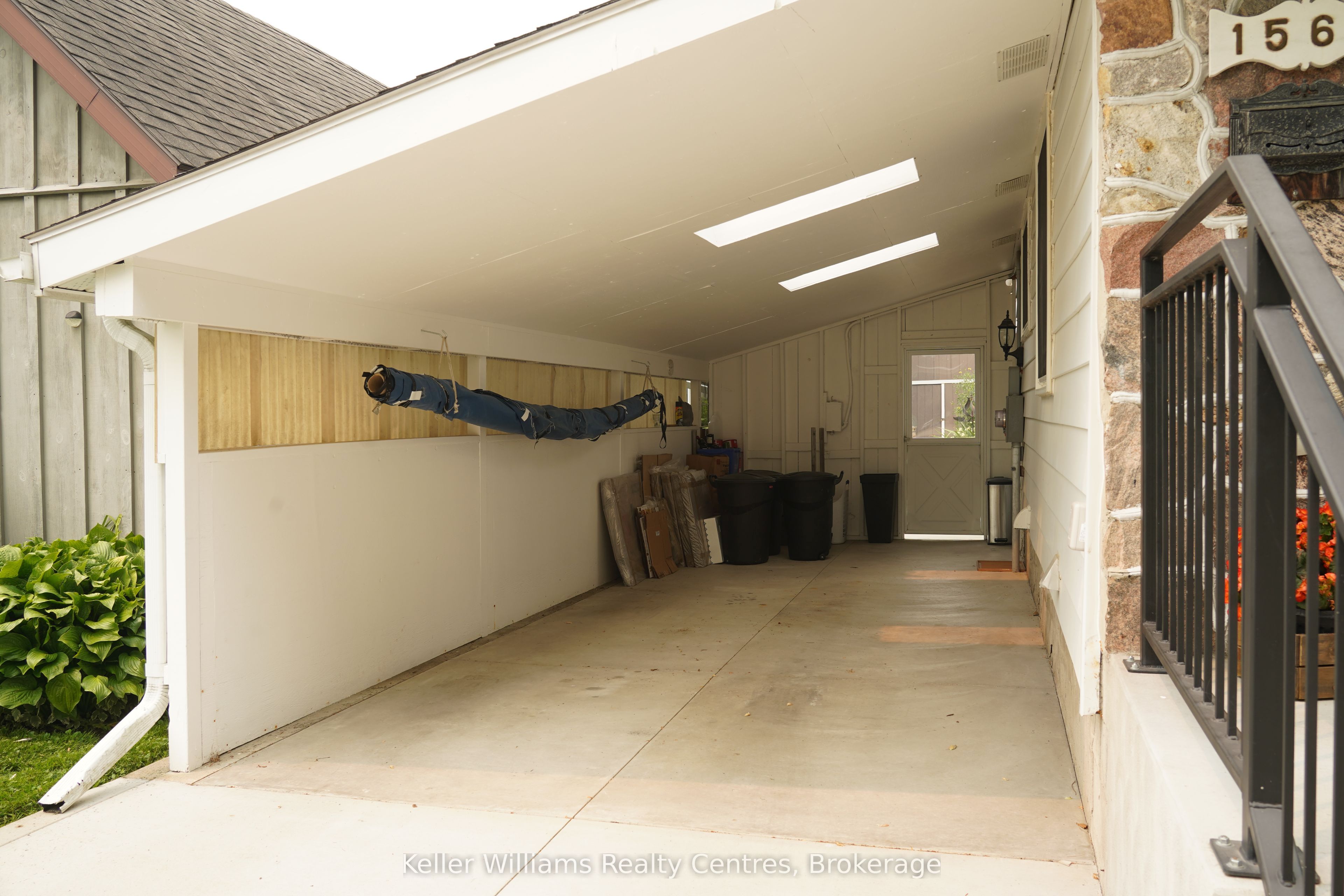 1568 5th Avenue, Owen Sound, ON N4K 5B5 photo 2