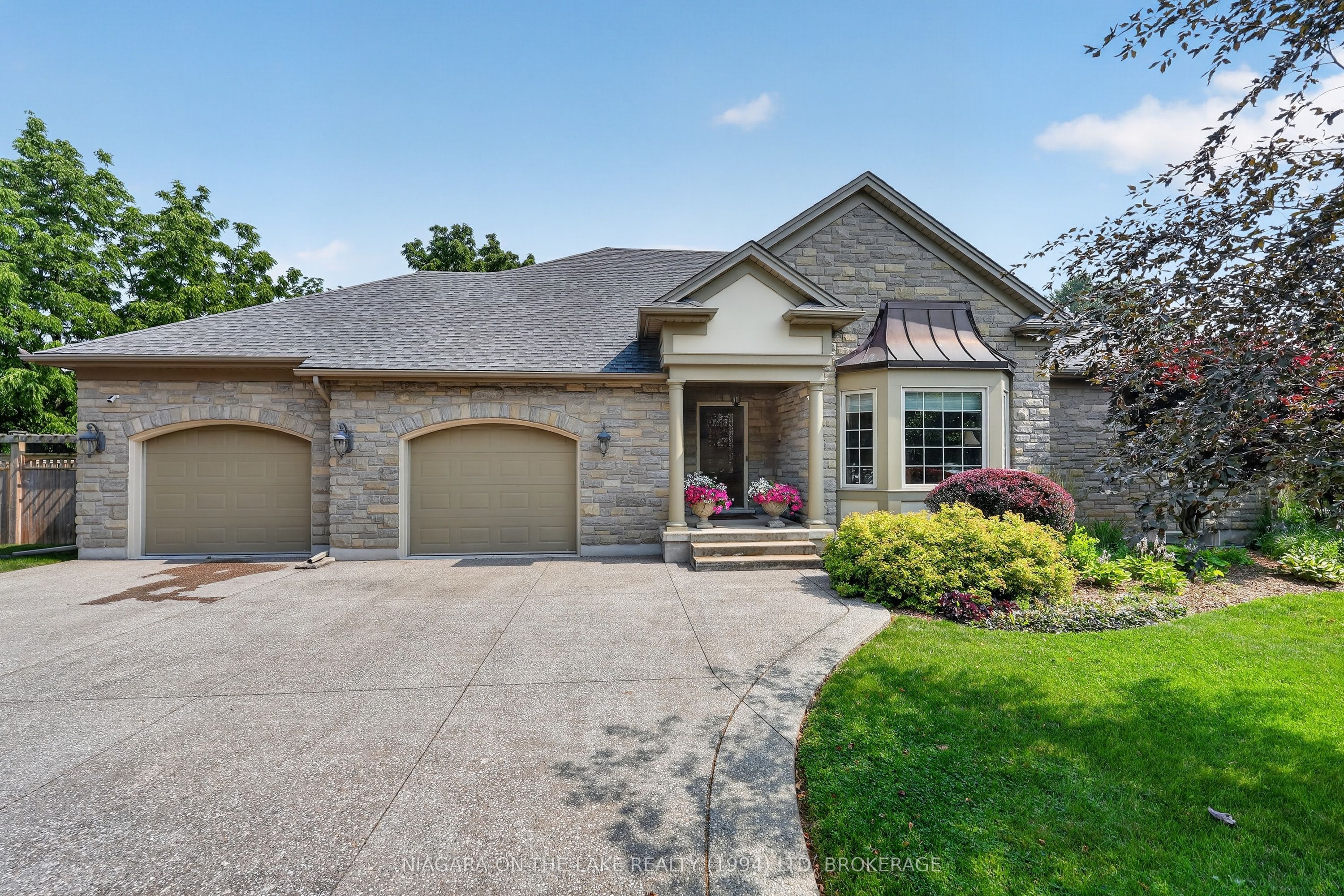 222 Four Mile Creek Road W, Niagara-on-the-Lake, ON L0S 1P0 photo 4