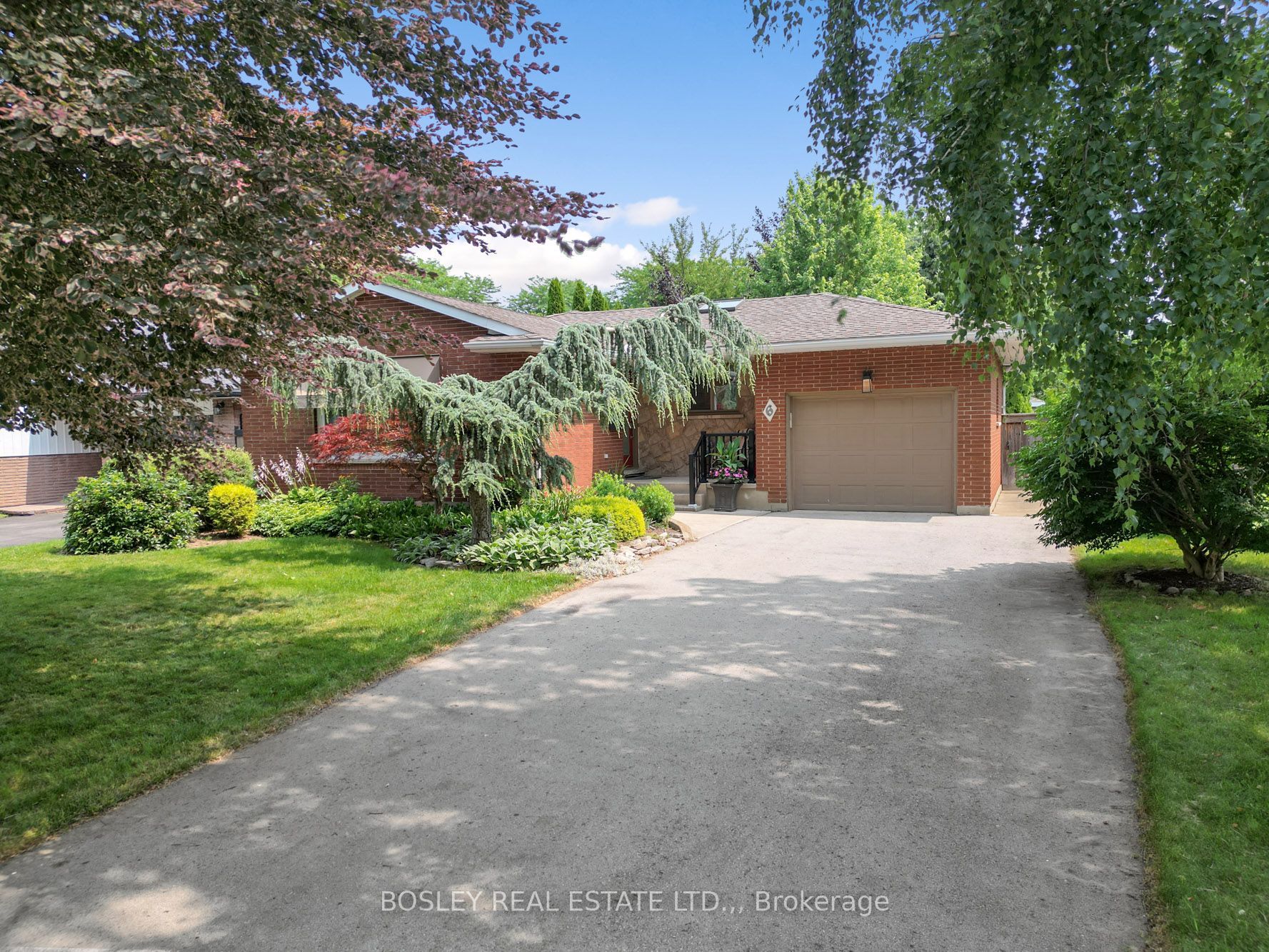6 Samuel Court, St. Catharines, ON L2M 6M2