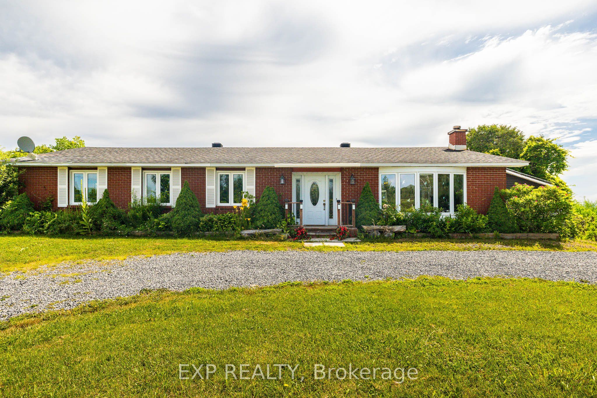 7389 Boundary Road, Russell, ON K4R 0G9 photo 2