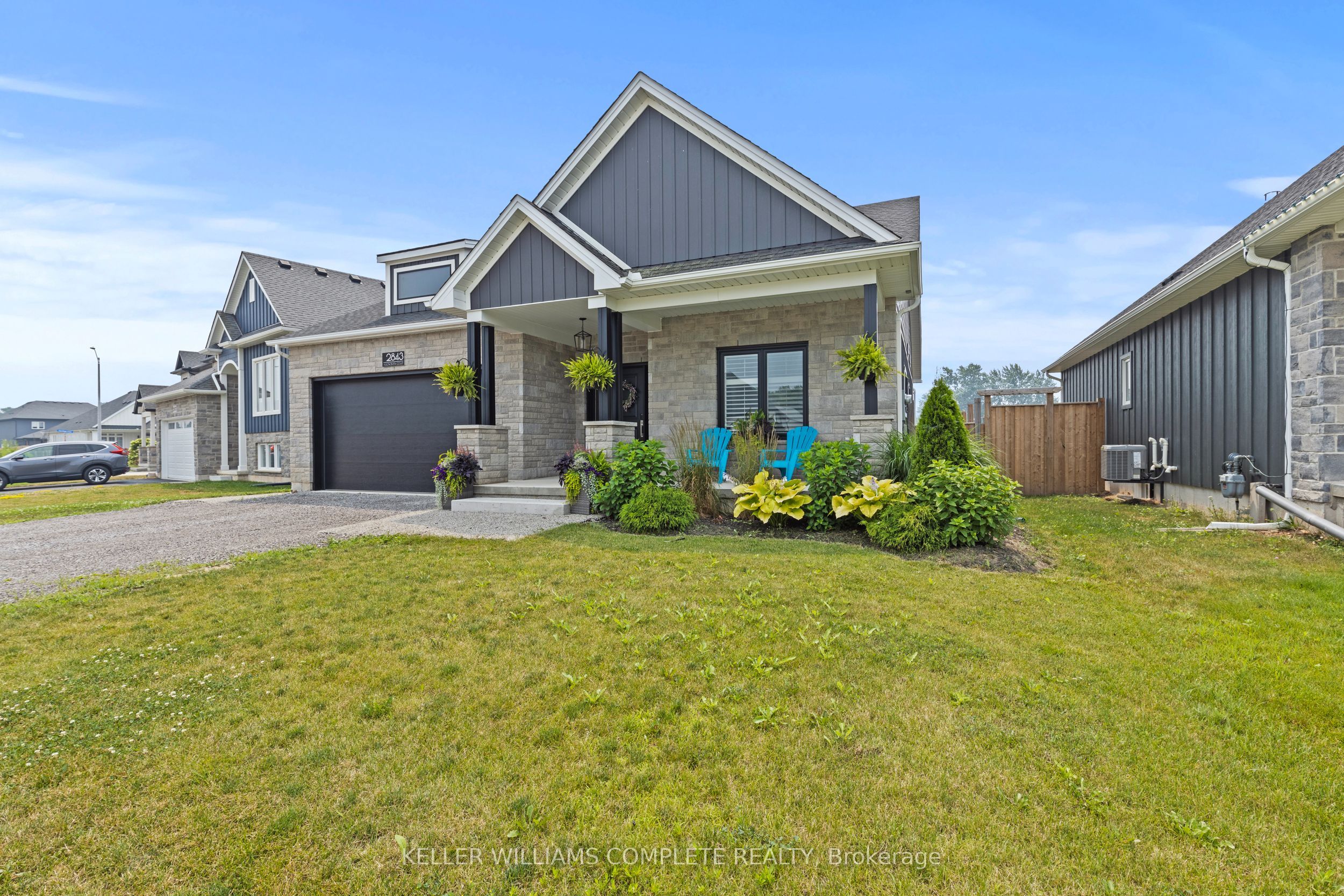 2843 Arrowsmith Court, Fort Erie, ON L0S 1S0 photo 2