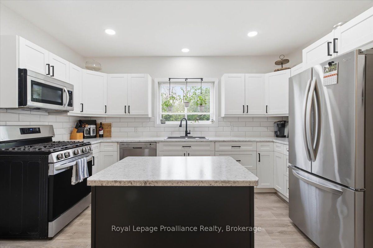 2017 Clark Road, Frontenac, ON K0H 2E0 photo 2