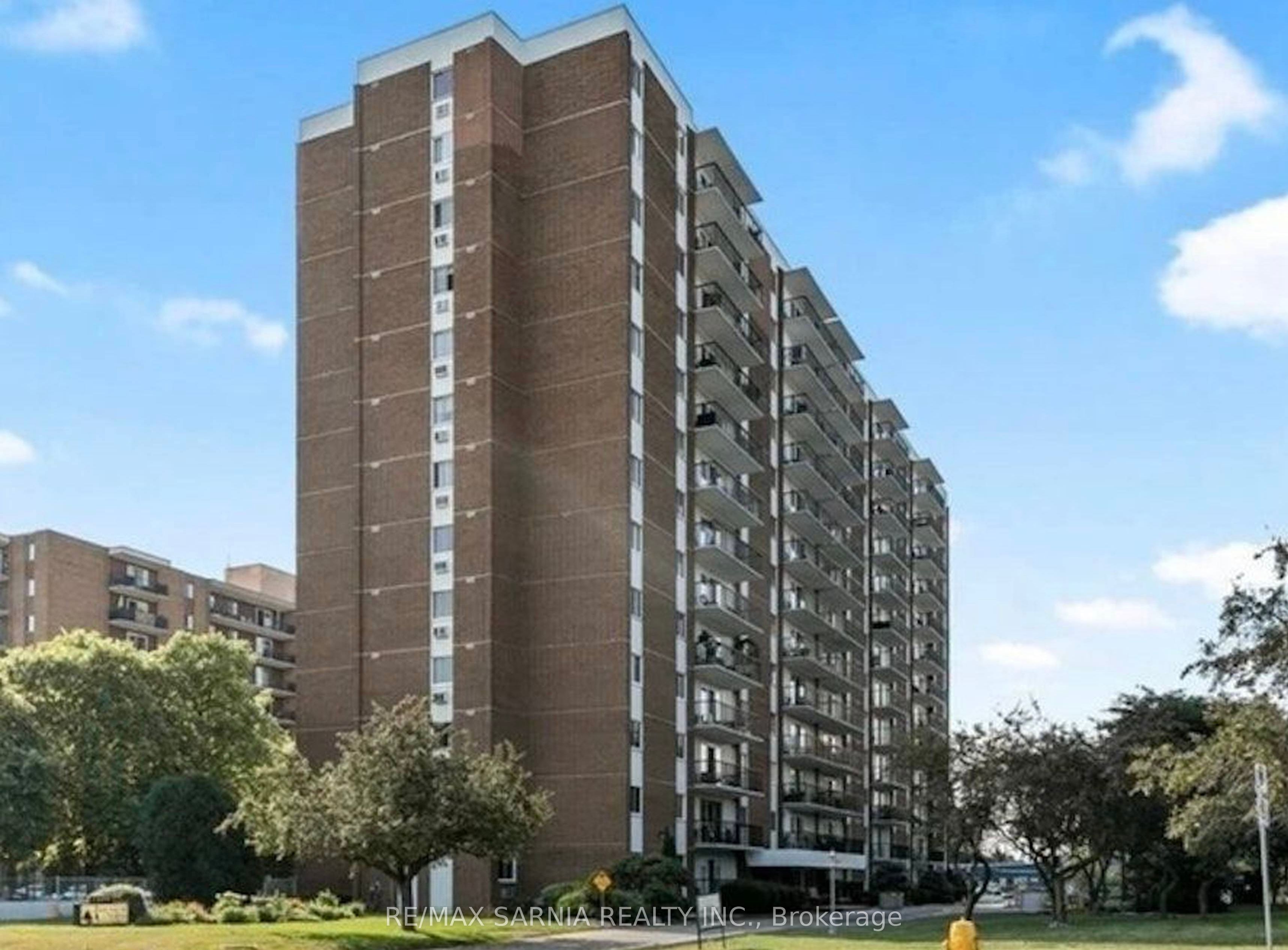 8591 Riverside Drive E 709, Windsor, ON N8S 1G3