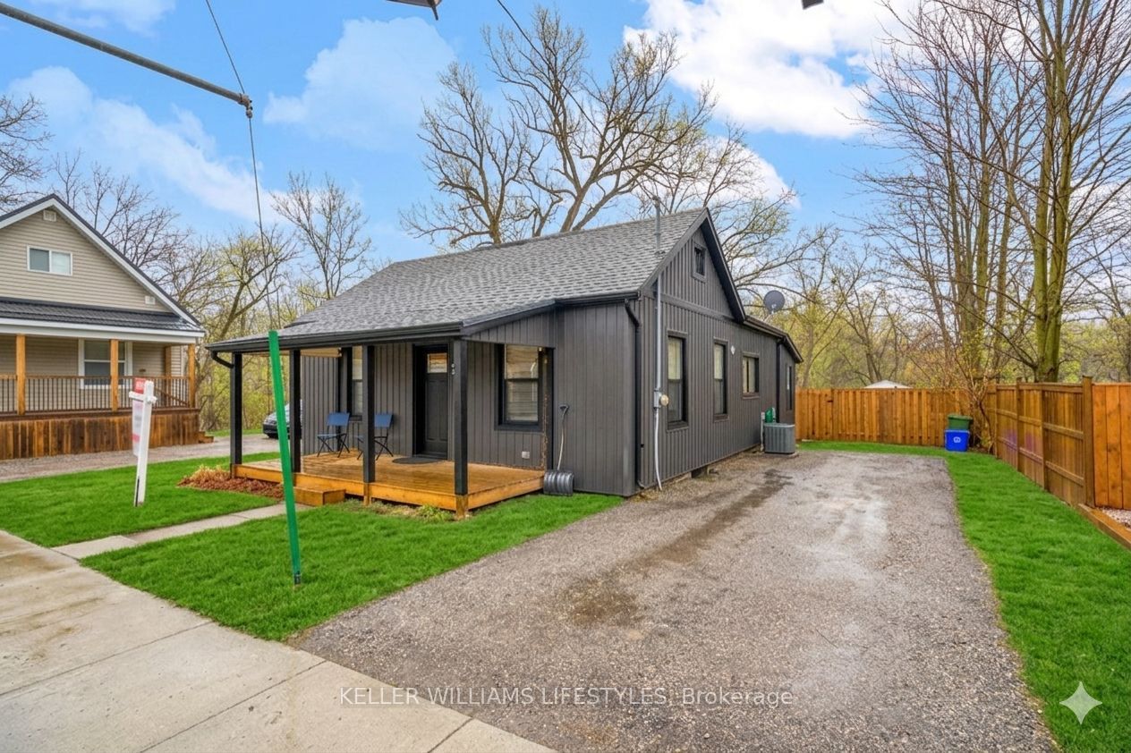 2 OPECHEE Street, St. Thomas, ON N5R 1V9