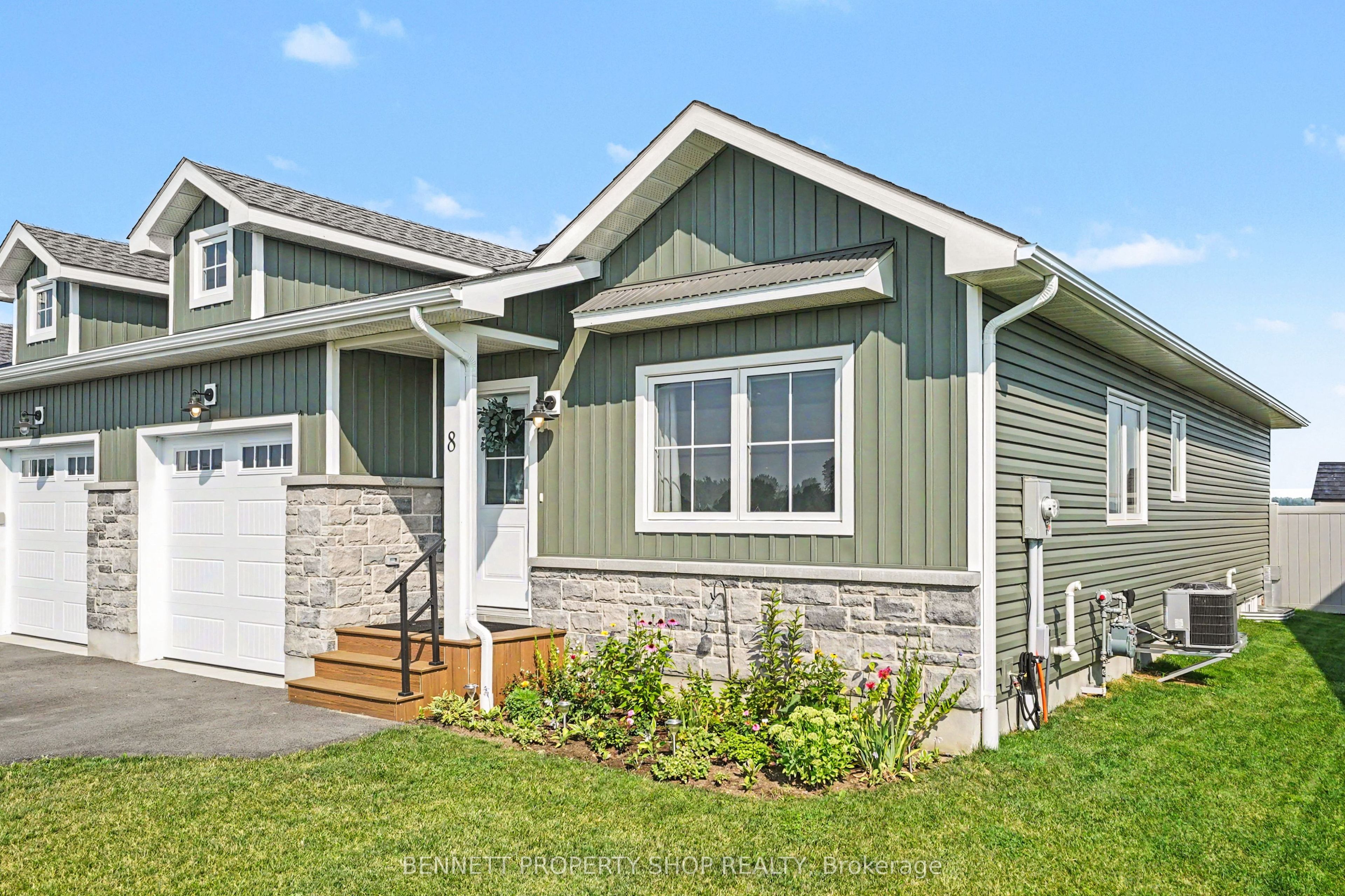 8 Rotterdam Way, South Dundas, ON K0C 1X0 photo 2
