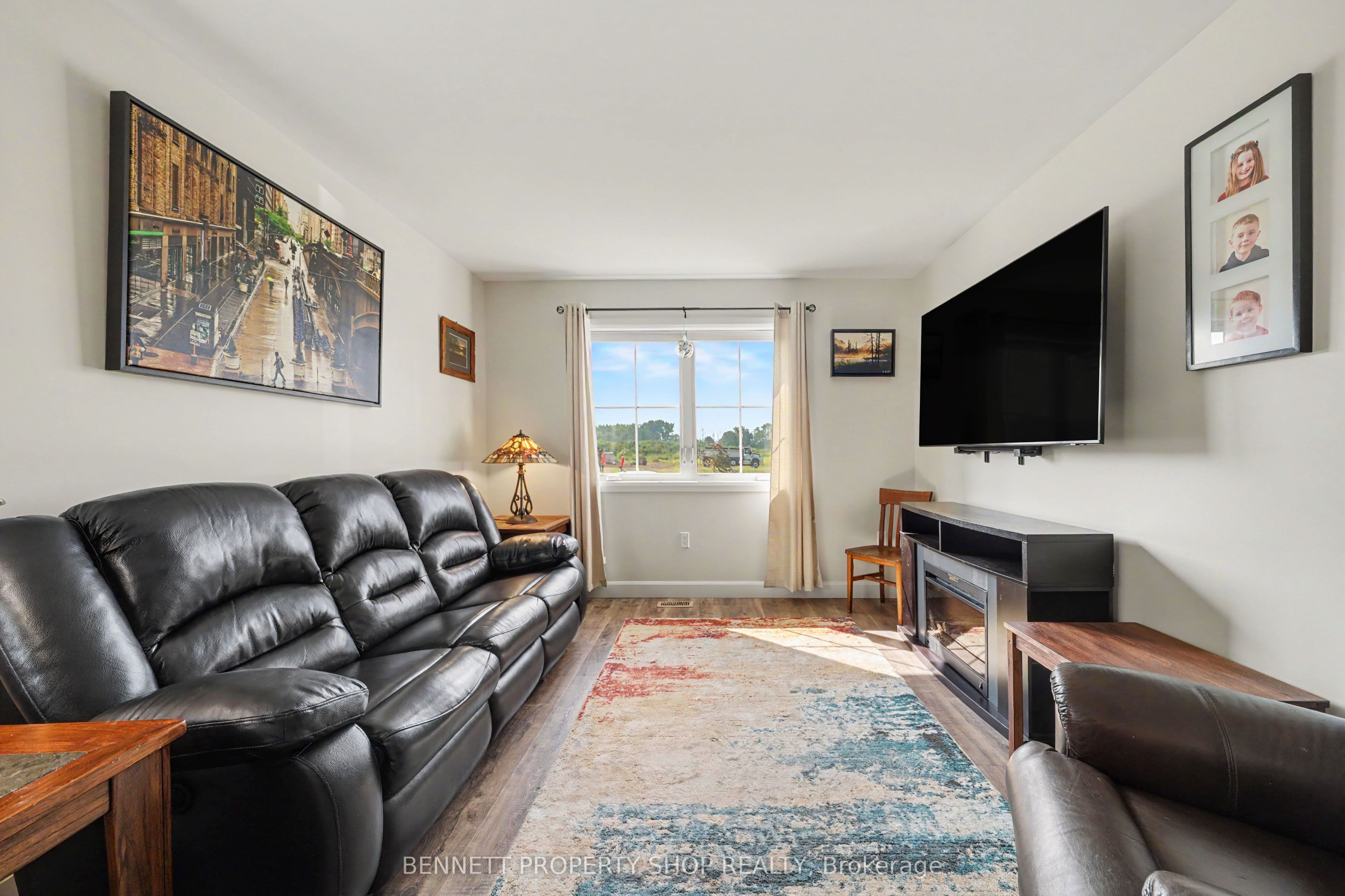 8 Rotterdam Way, South Dundas, ON K0C 1X0 photo 4