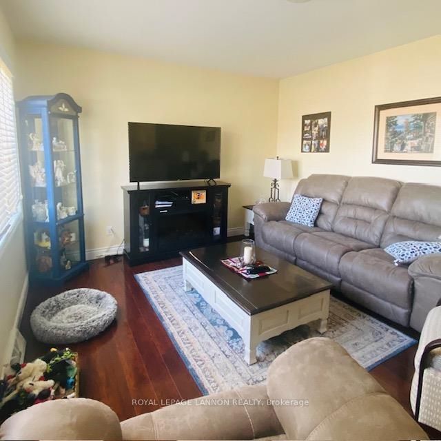 305 McKenzie Avenue E, Greenstone, ON P0T 1M0 photo 5