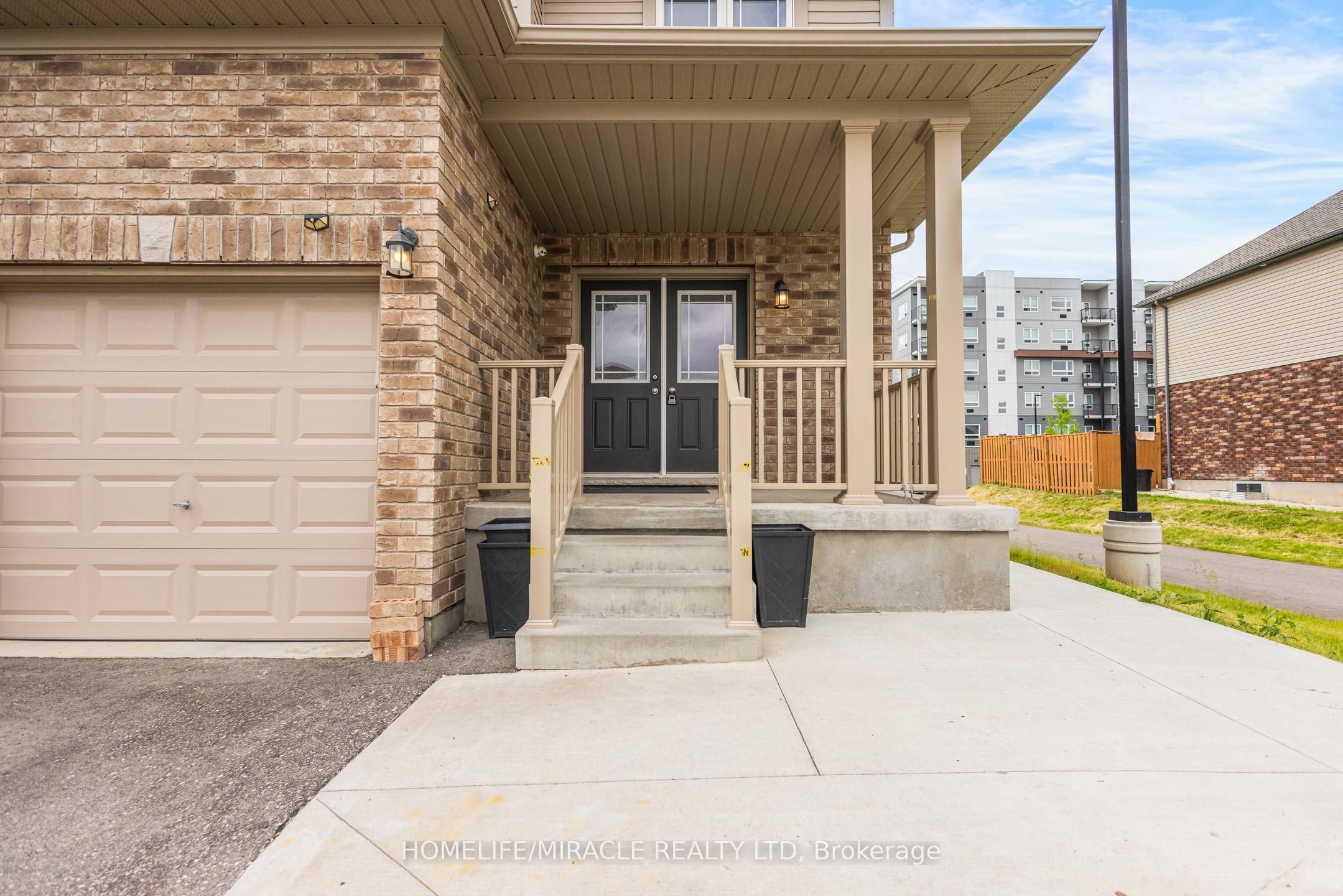 417 RIVERTRAIL Avenue, Kitchener, ON N2A 0K2 photo 3