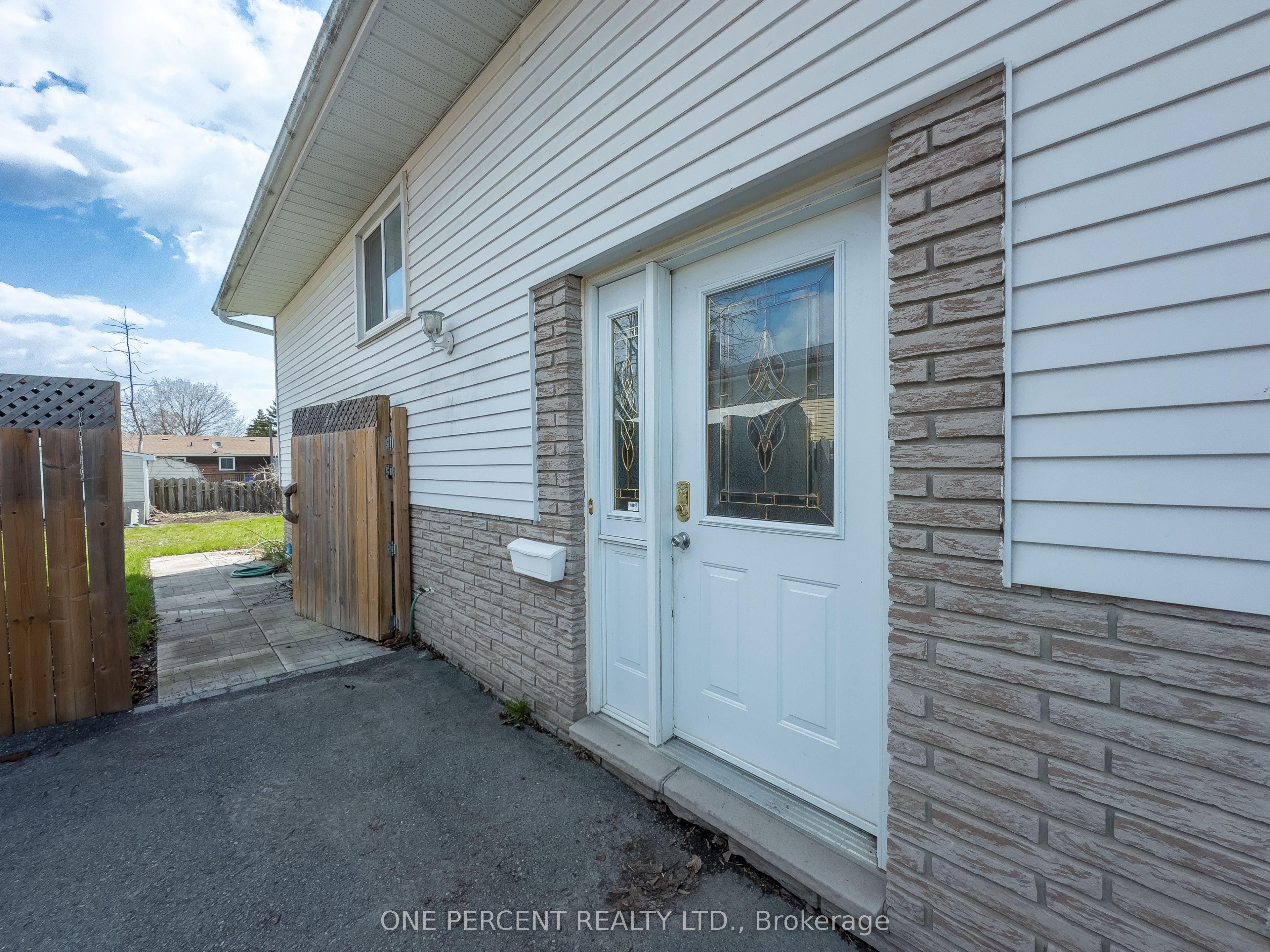 211 REID Street, Quinte West, ON K8V 5W4 photo 5