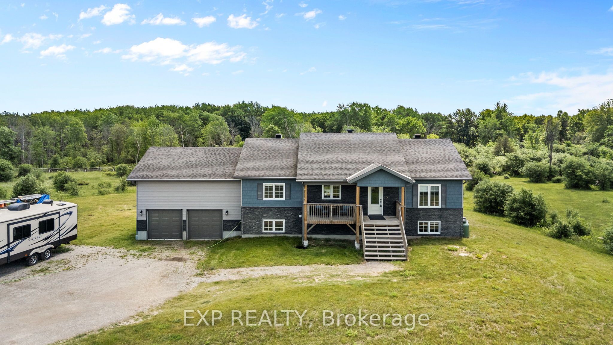 4153 Roger Stevens Drive, Montague, ON K7A 4S6 photo 2