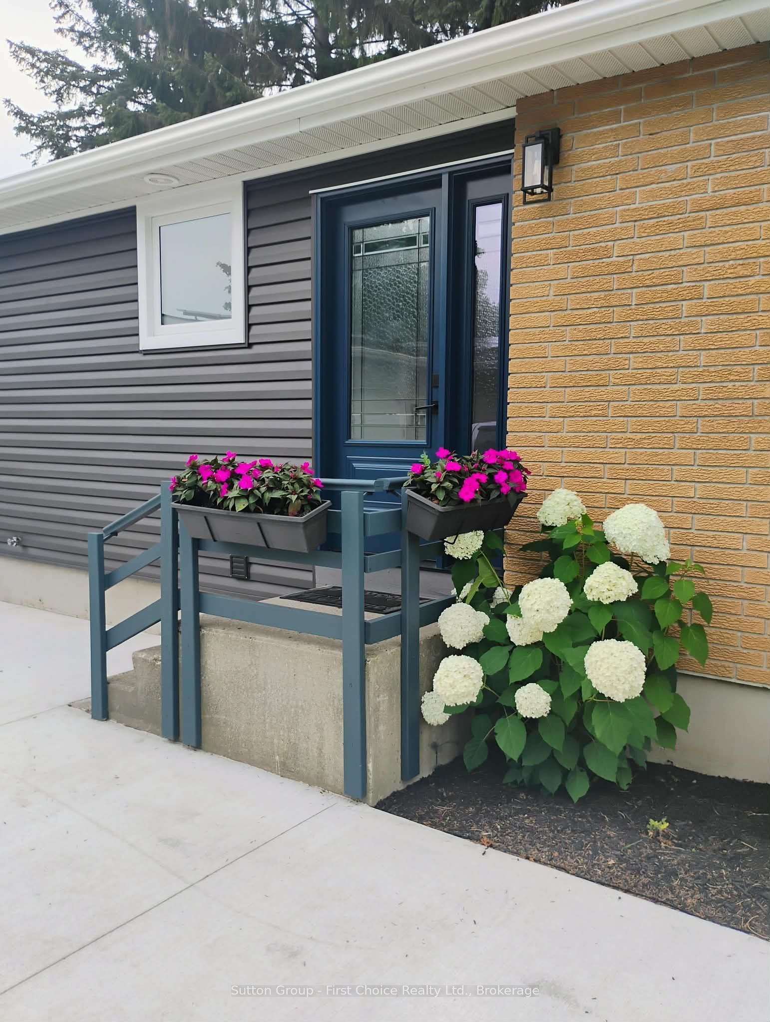 106 Sunset Crescent, North Huron, ON N0G 2W0 photo 4