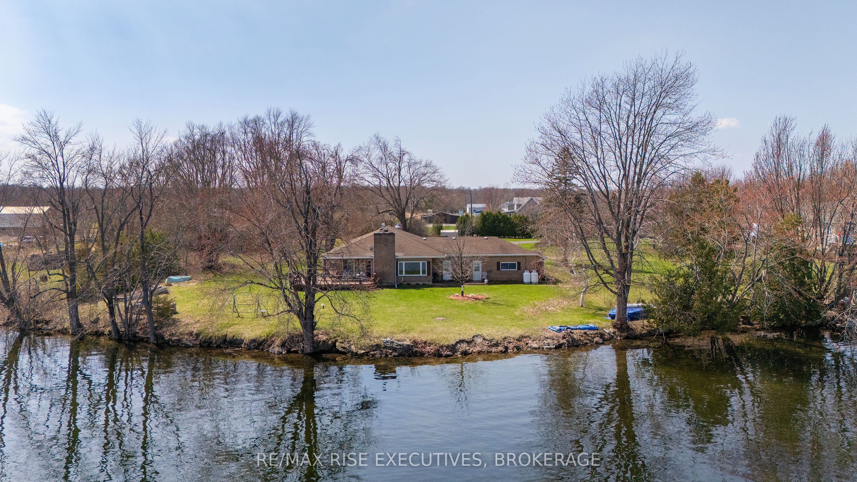 5054 Lower Round Lake Road, Frontenac, ON K0H 1H0 photo 3