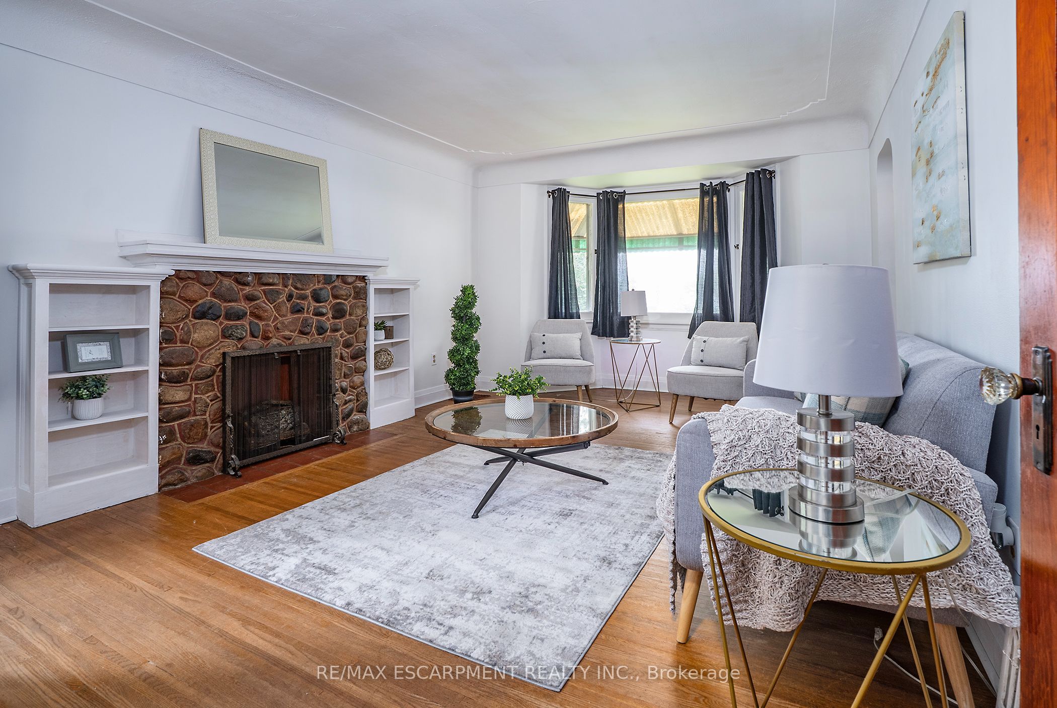 90 Osler Drive, Hamilton, ON L9H 4B5 photo 4