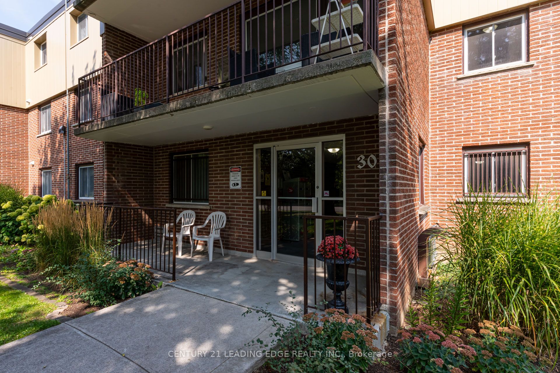 30 Avalon Place 314, Kitchener, ON N2M 4N6 photo 2