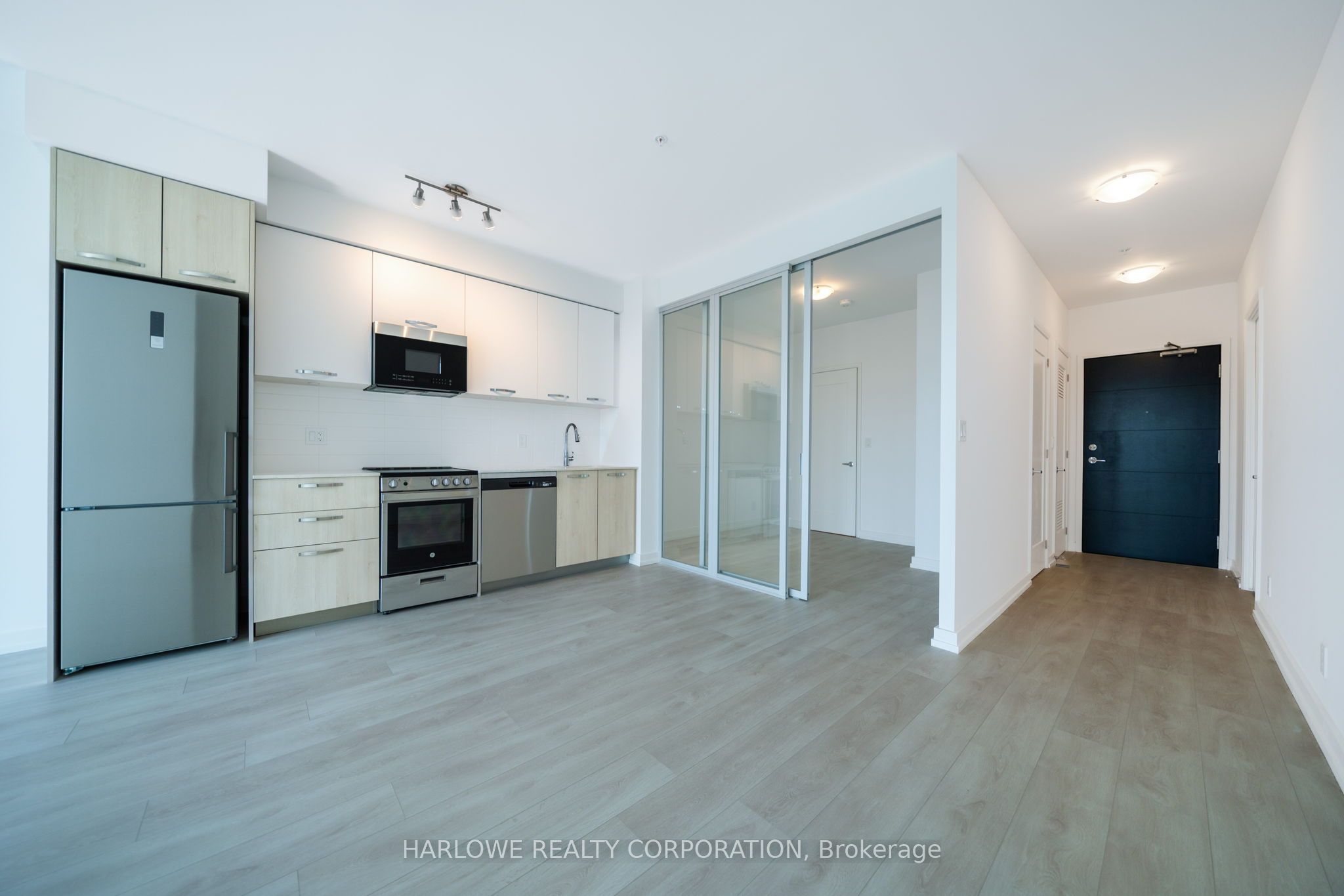 75 James Street S 2108, Hamilton, ON L8P 2Y9 photo 3