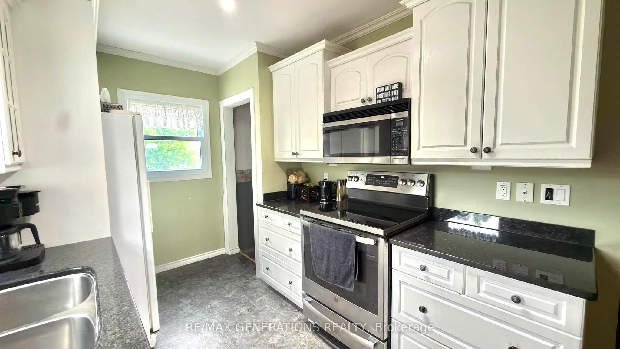 149 Prospect Avenue, Thunder Bay, ON P7A 5L5 photo 5
