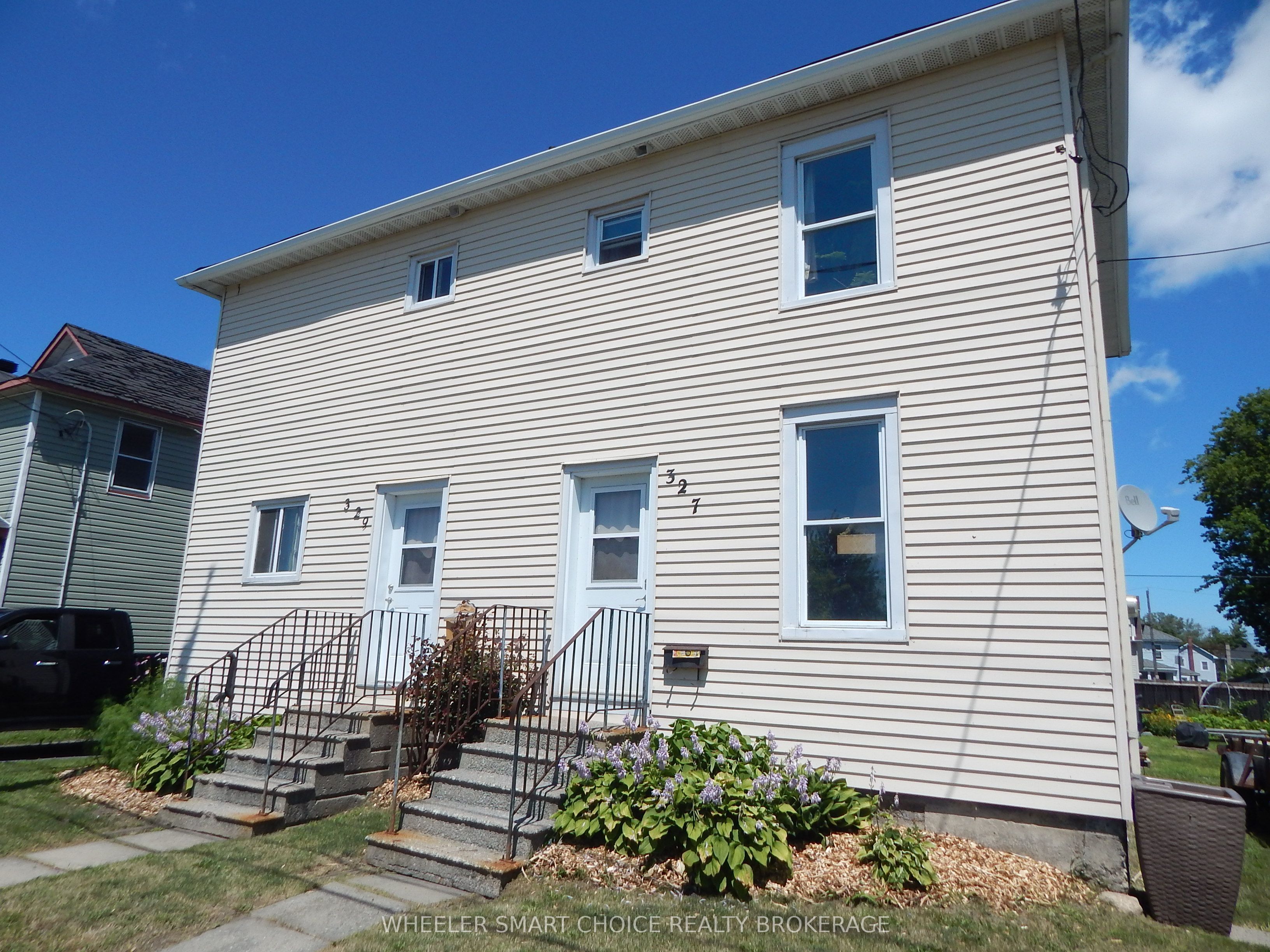327-329 Brookdale Avenue, Cornwall, ON K6J 4P2