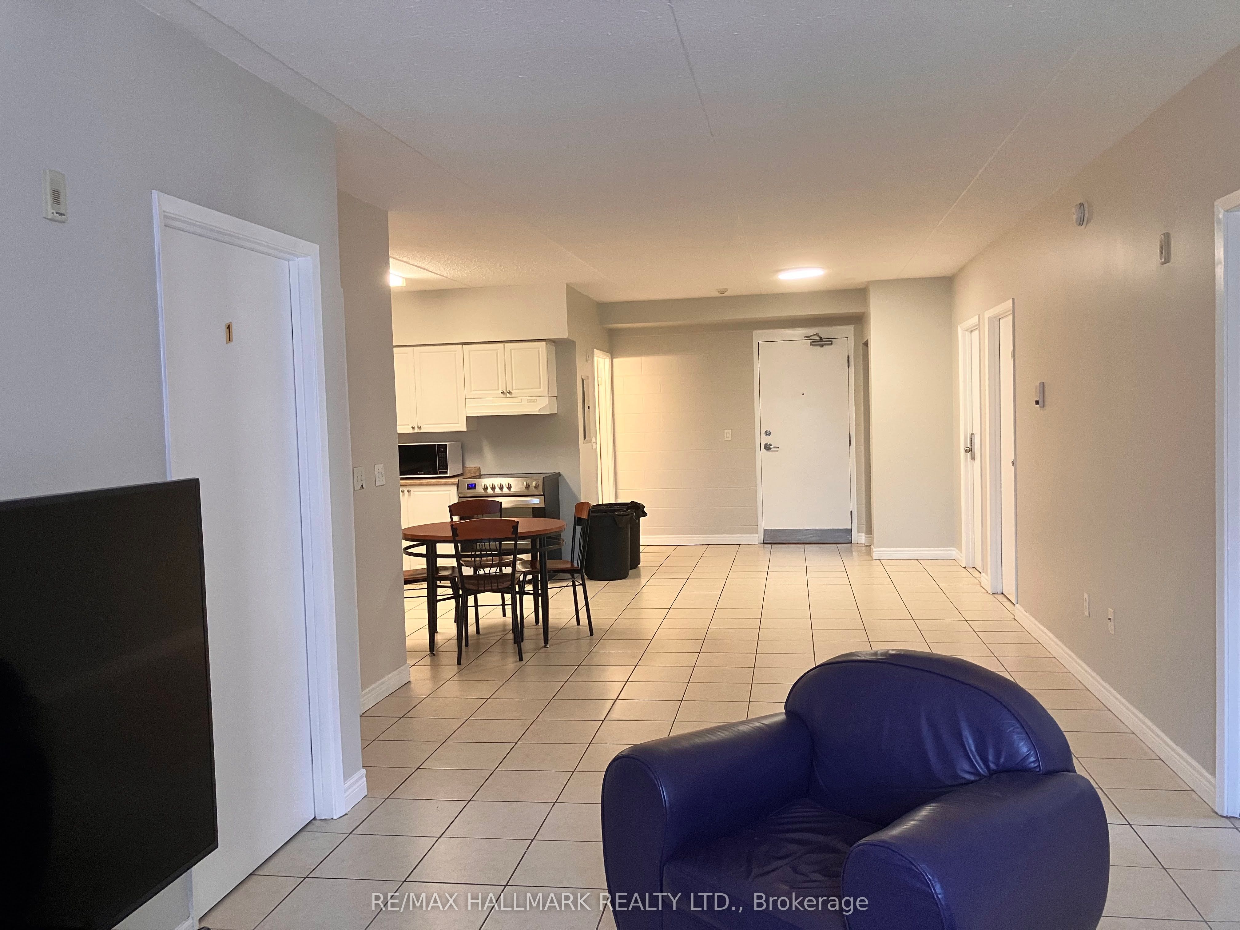 271 Lester Street 301, Waterloo, ON N2L 3W6 photo 4