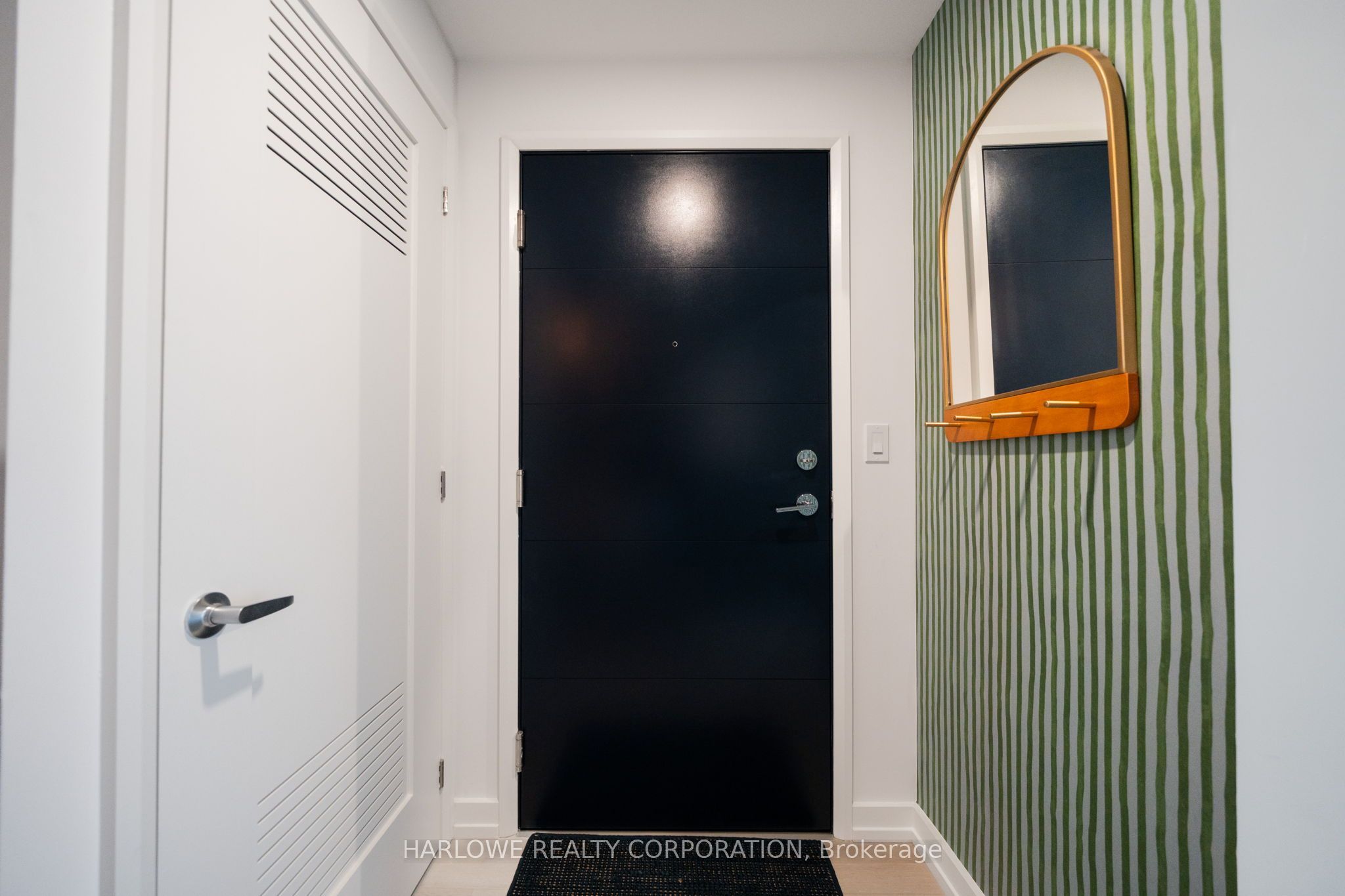 75 James Street S 2207, Hamilton, ON L8P 2Y9 photo 2
