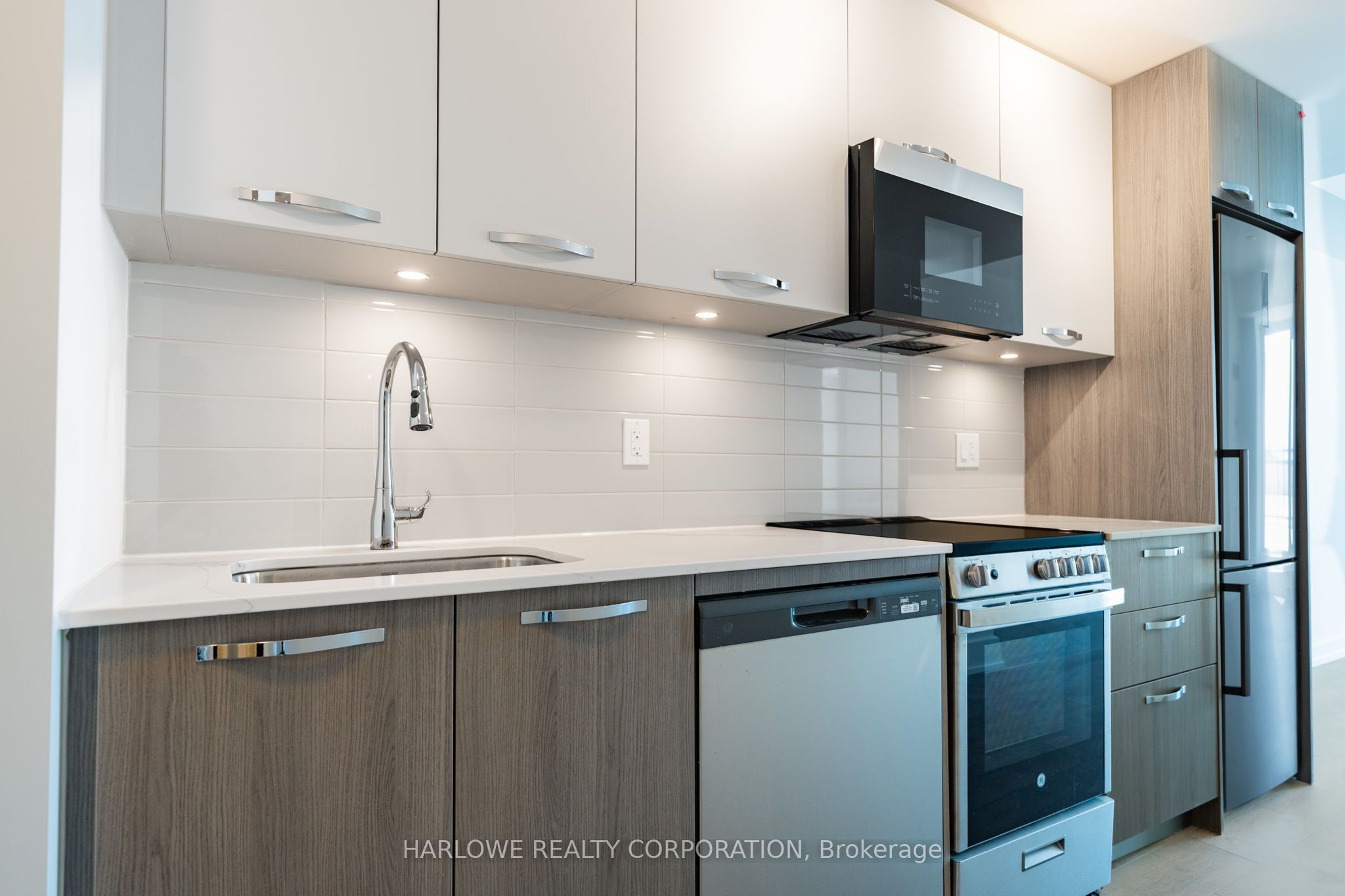 75 James Street S 2207, Hamilton, ON L8P 2Y9 photo 5