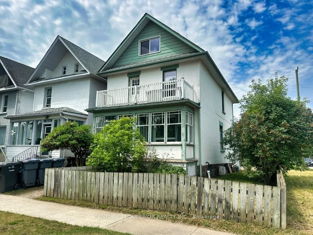241 Syndicate Ave N, Thunder Bay, ON P7C 3V9 photo 3