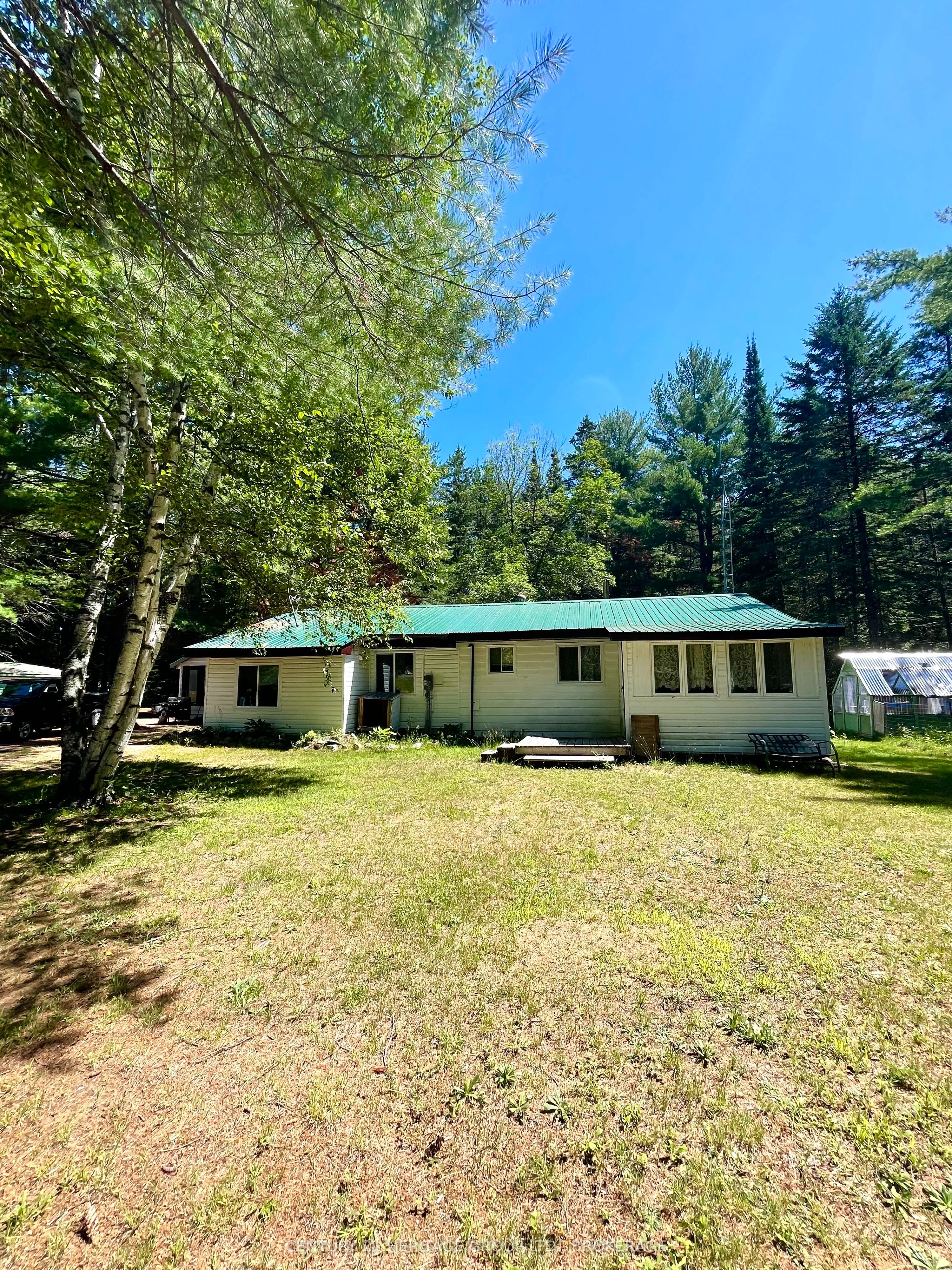 19473 41 Highway, Addington Highlands, ON K0H 1K0 photo 2