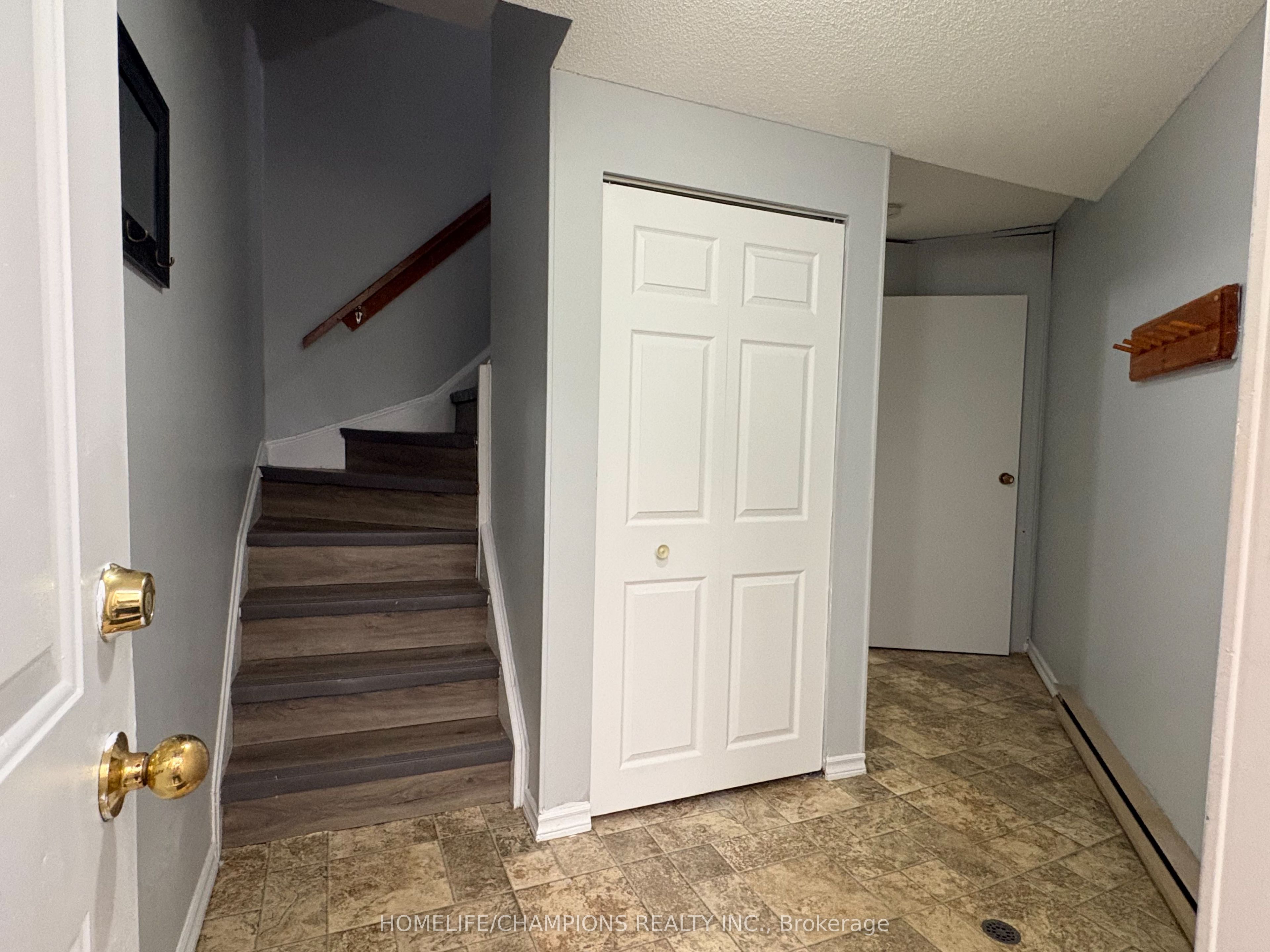 60 Elmsdale Drive 33, Kitchener, ON N2E 2G4 photo 2