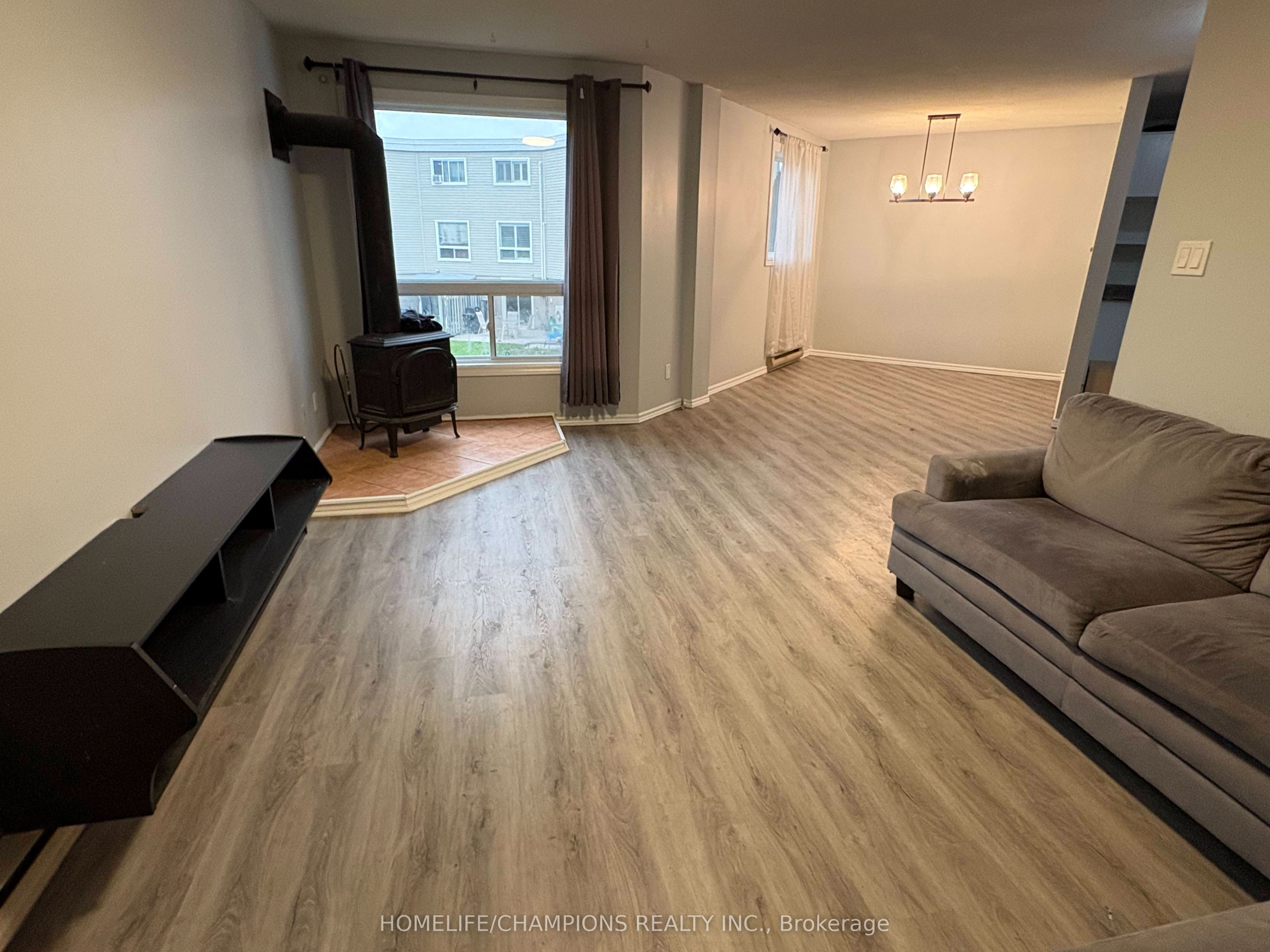 60 Elmsdale Drive 33, Kitchener, ON N2E 2G4 photo 4