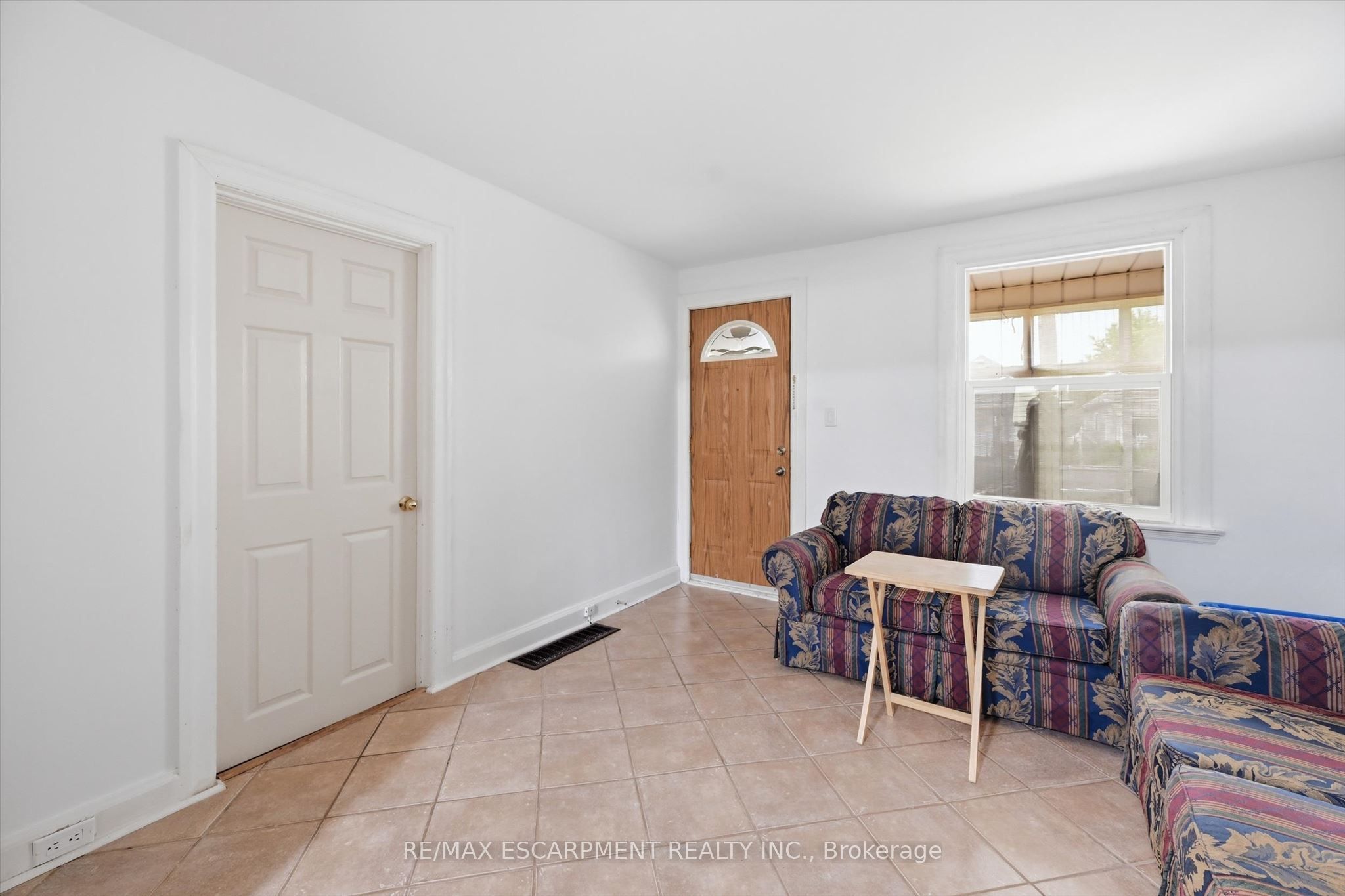 156 HOPE Avenue, Hamilton, ON L8H 2E8 photo 3