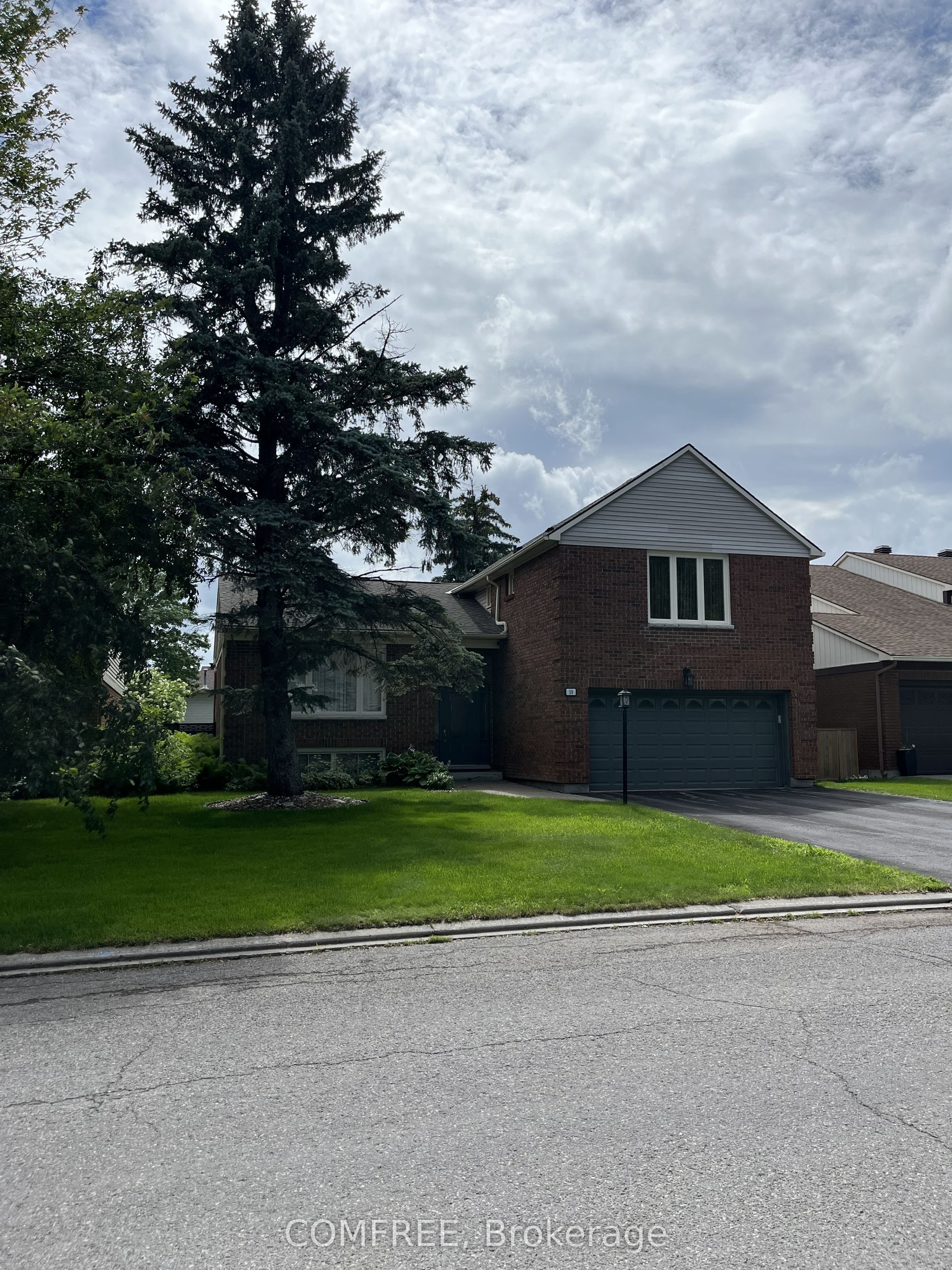 10 Trotting Way, Kanata, ON K2M 1B2 photo 2