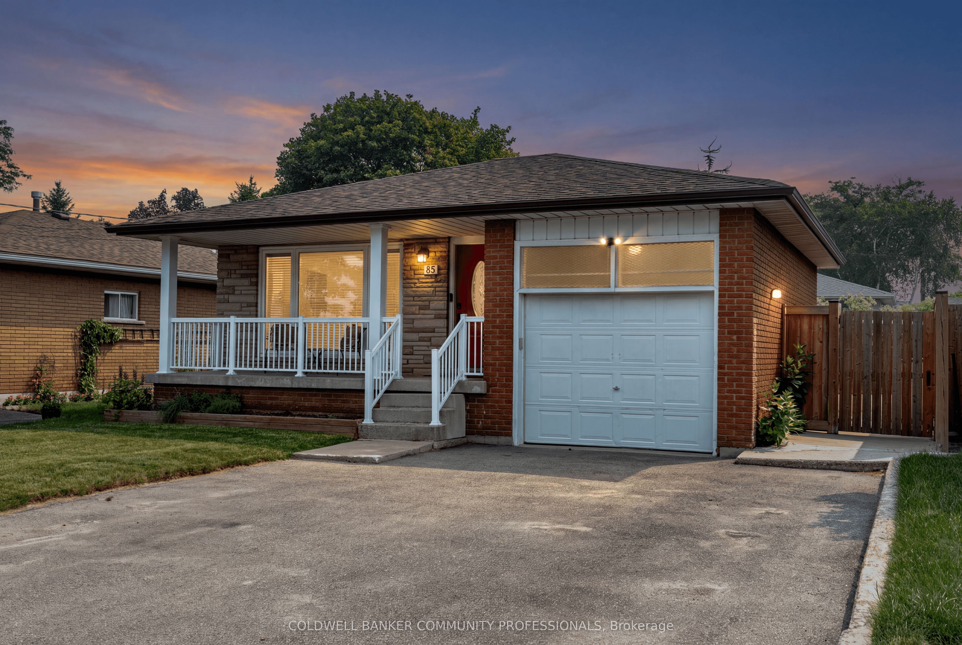 85 Lavina Crescent, Hamilton, ON L9C 5S8