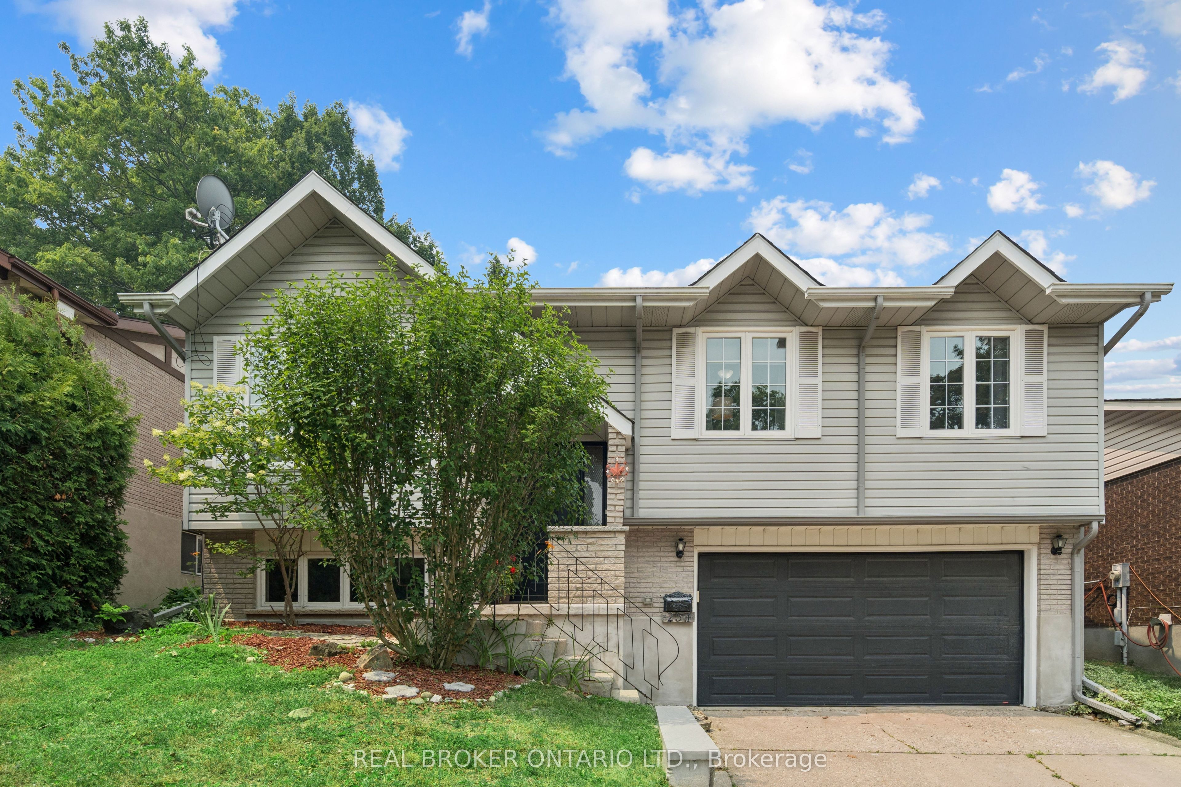 254 Southwood Drive, Kitchener, ON N2E 2B1 photo 2