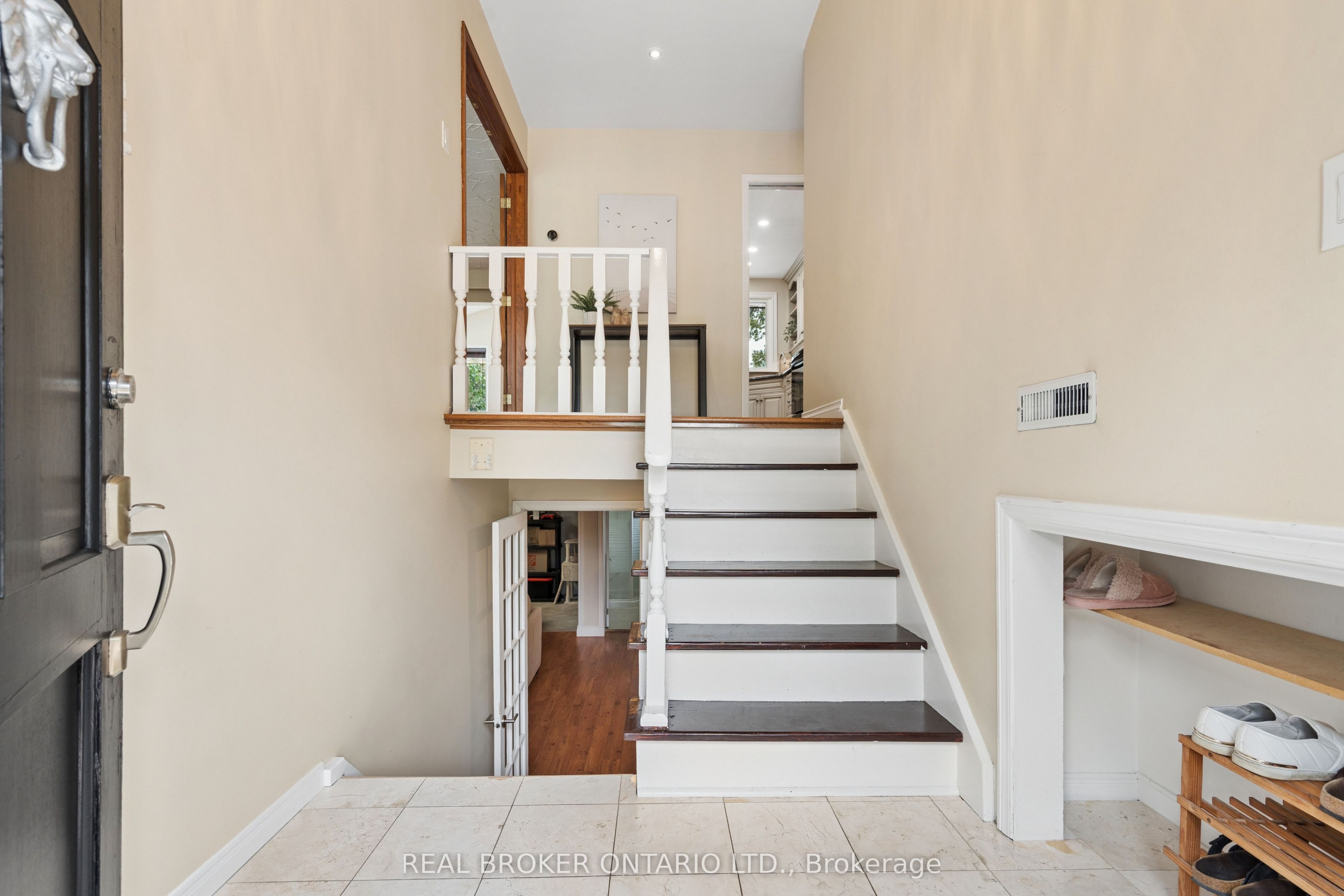254 Southwood Drive, Kitchener, ON N2E 2B1 photo 5