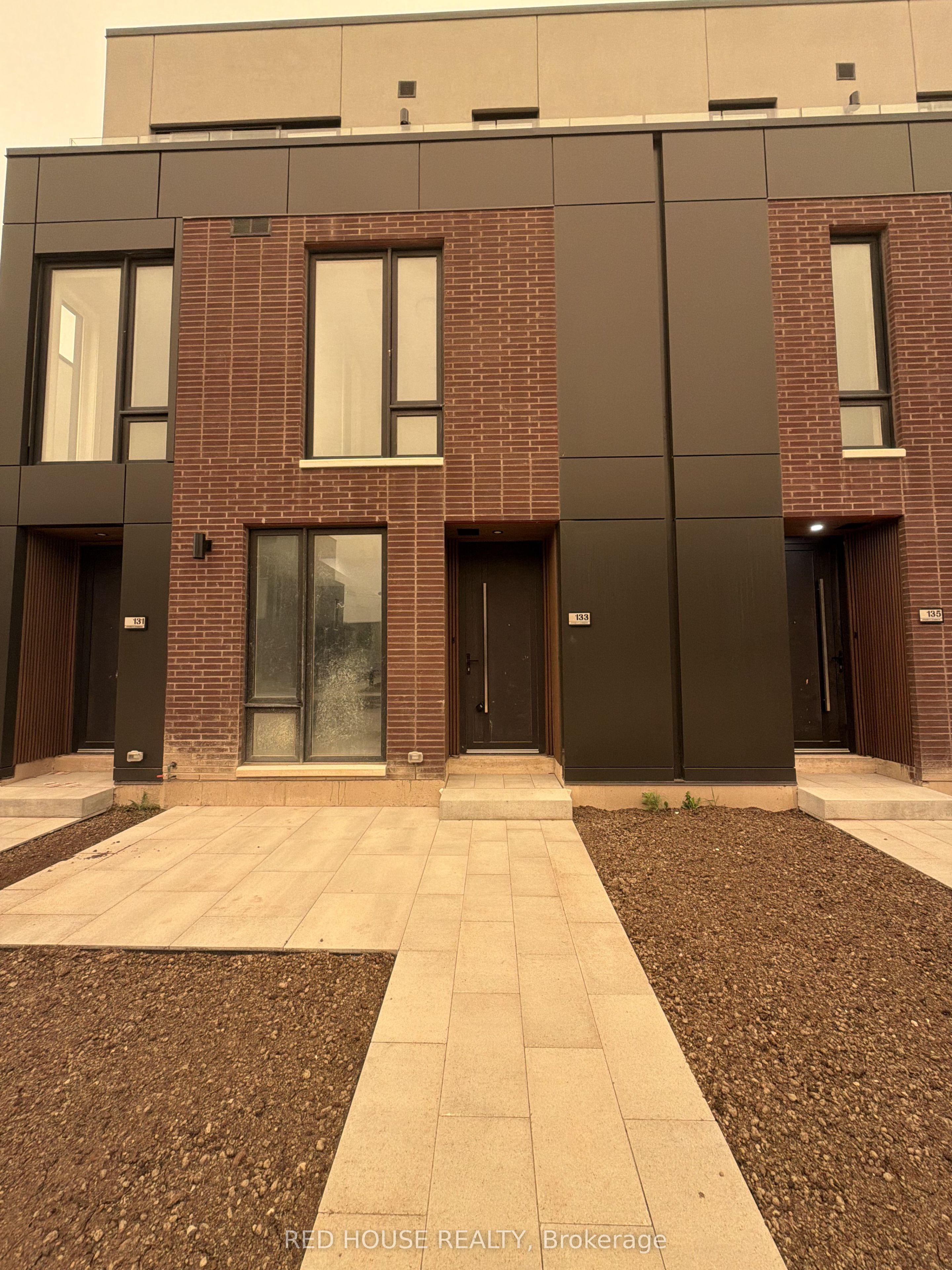 133 Everett Common, St. Catharines, ON L2P 0G8