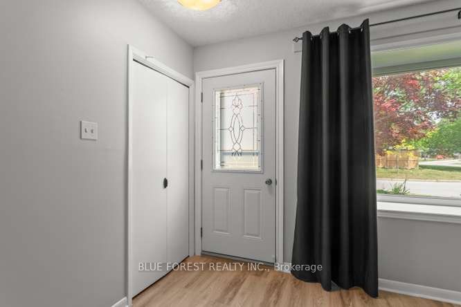 27 Villeneuve Crescent, London East, ON N5V 1M7 photo 3