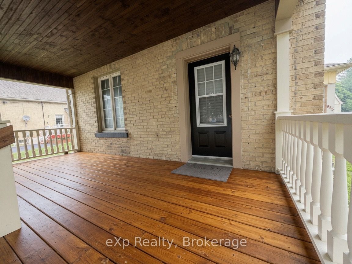 853 7th Avenue, Hanover, ON N4N 2K3 photo 3