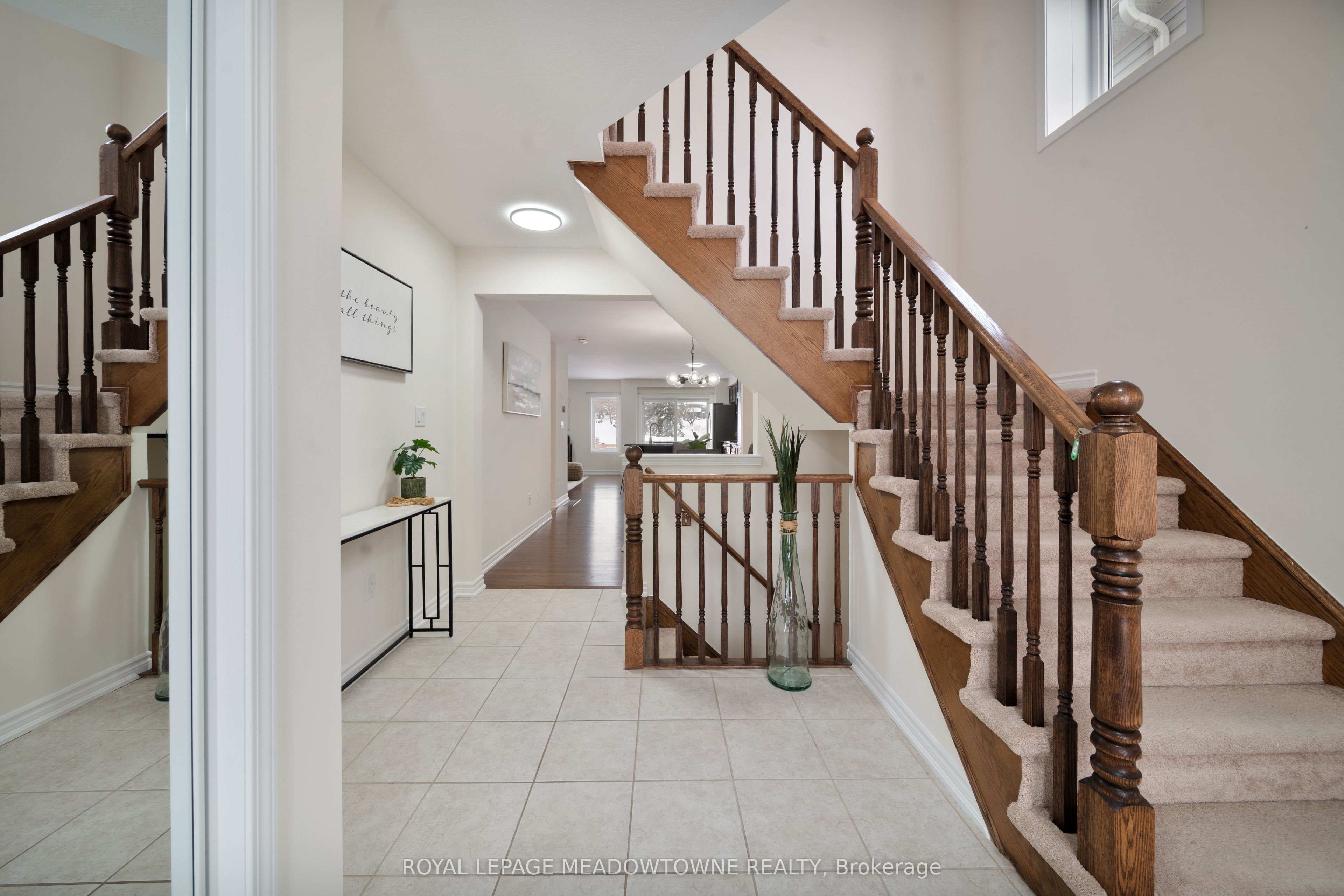 364 Equestrian Way, Cambridge, ON N3E 0B9 photo 2